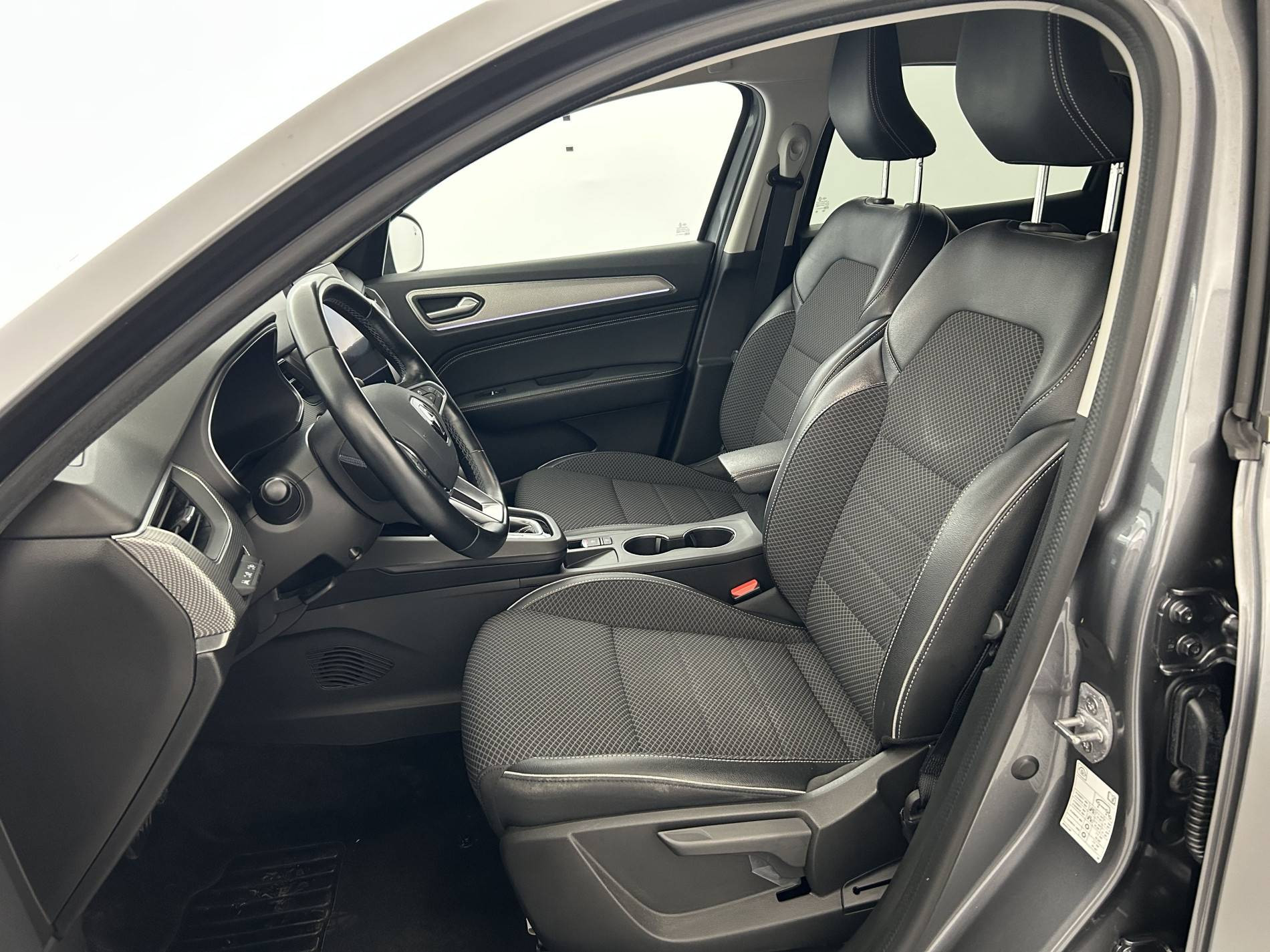 Vente en ligne Renault Arkana  E-Tech 145 - 21B au prix de 18 790 €