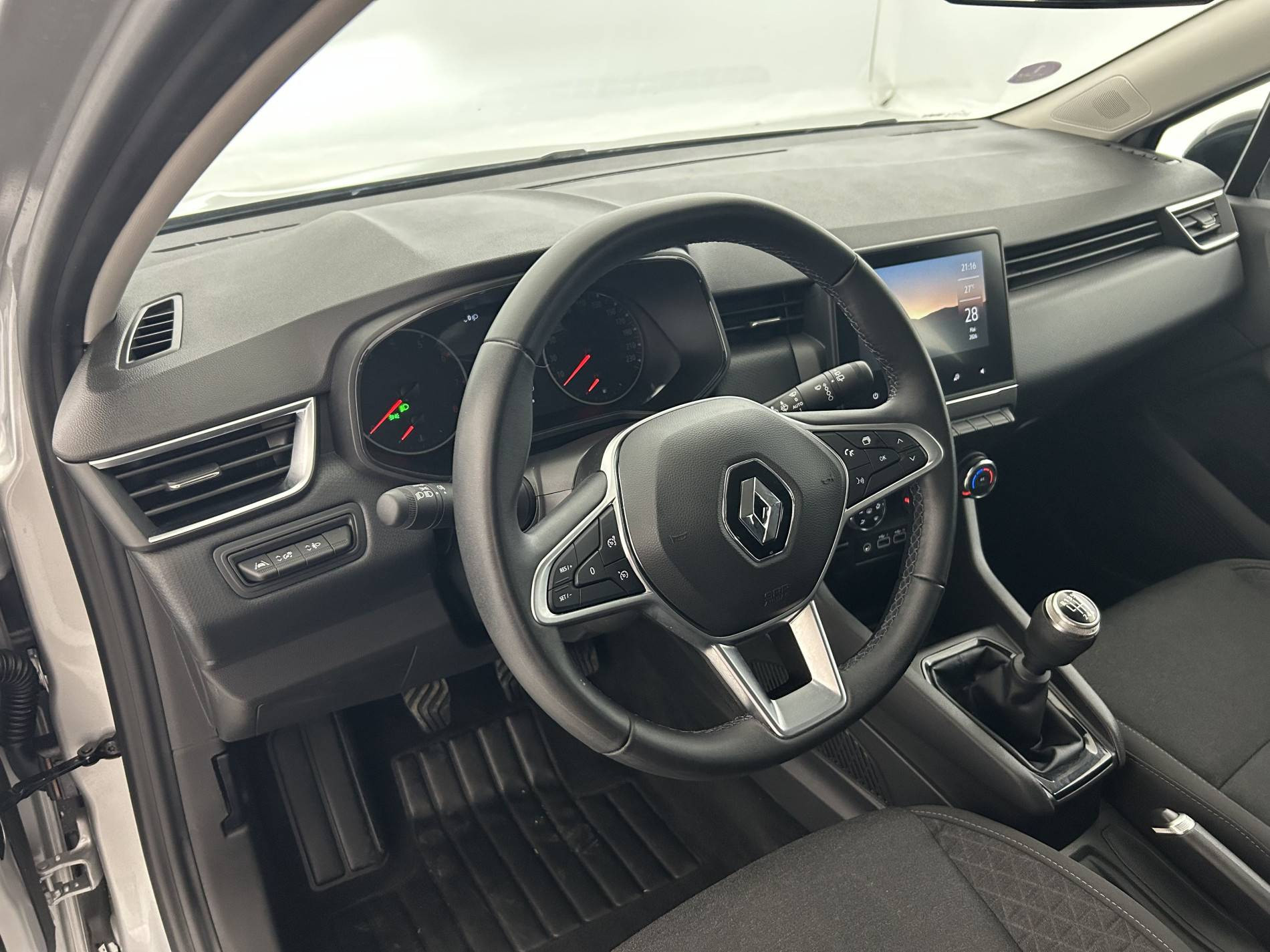 Vente en ligne Renault Clio 5 Clio TCe 90 au prix de 14 790 €