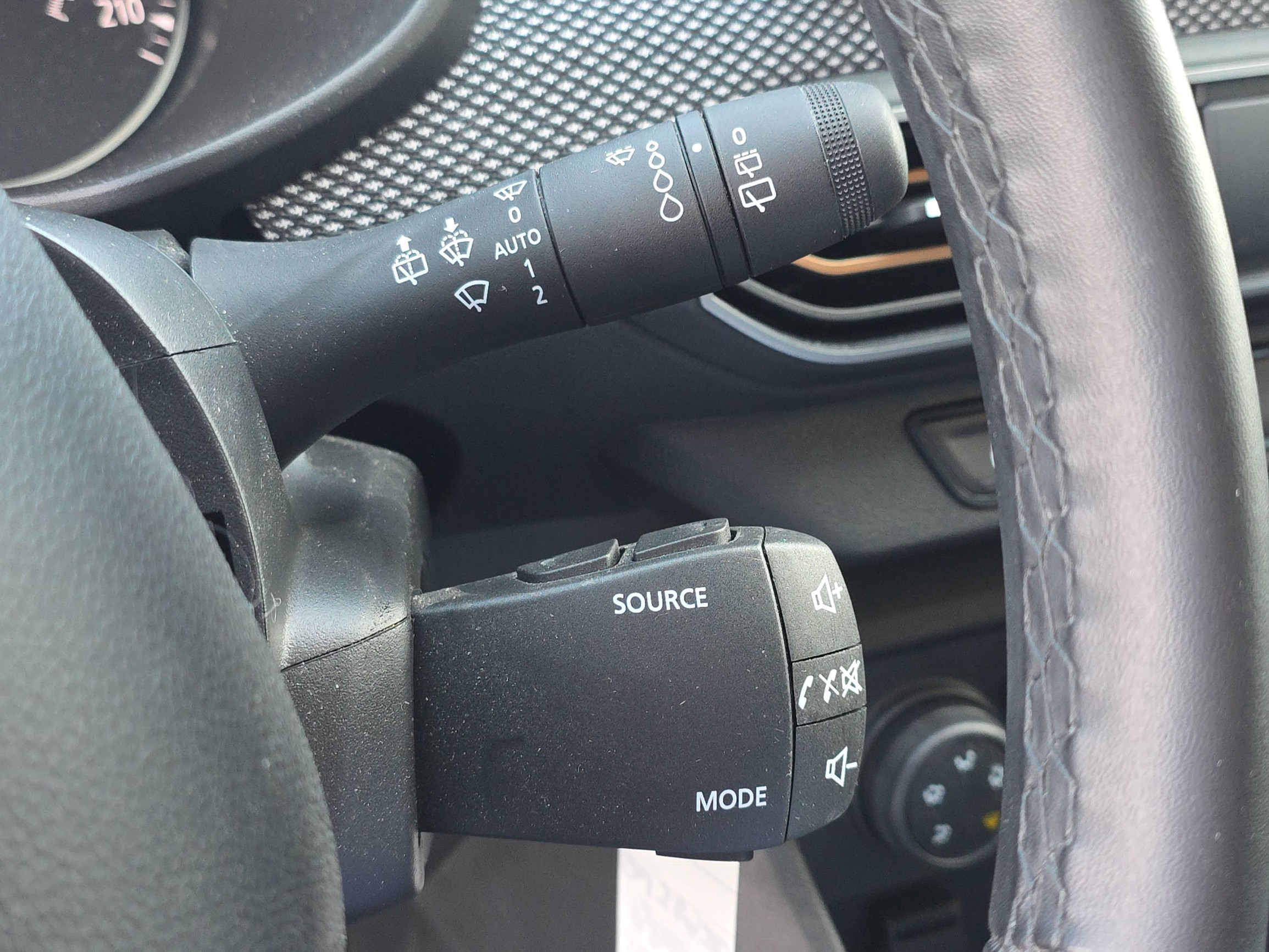 Vente en ligne Dacia Sandero  ECO-G 100 au prix de 15 490 €