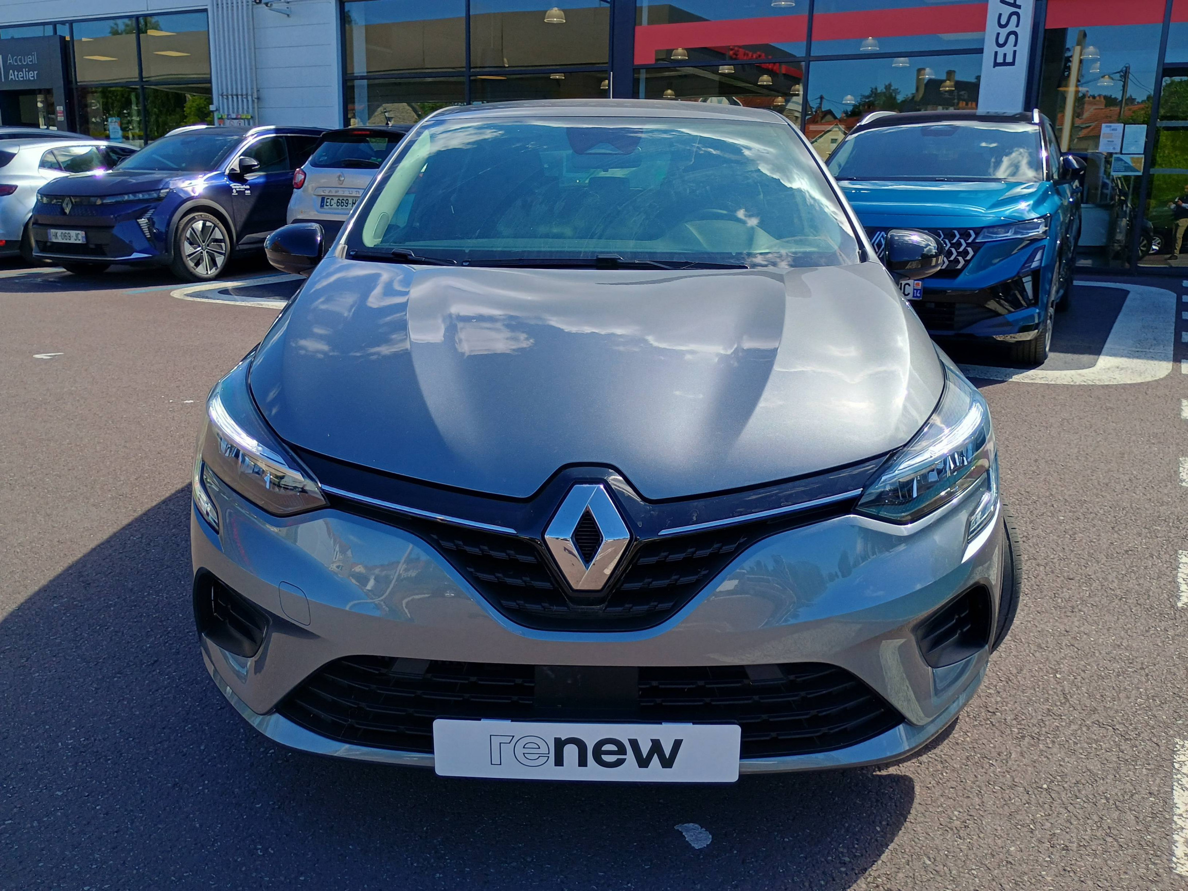 Vente en ligne Renault Clio 5 Clio TCe 90 au prix de 13 990 €