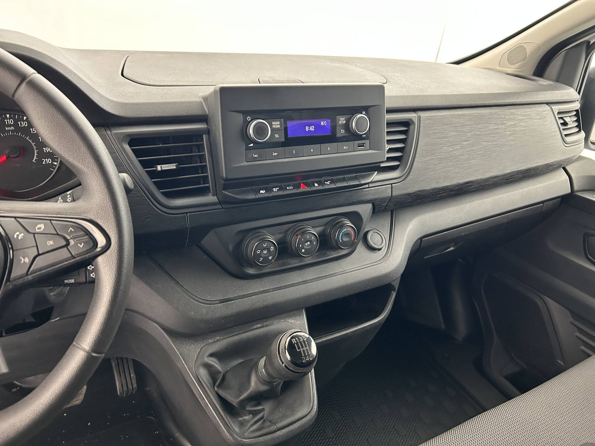 Vente en ligne Renault Trafic 3 Fourgon TRAFIC FGN L1H1 2800 KG BLUE DCI 110 au prix de 20 990 €