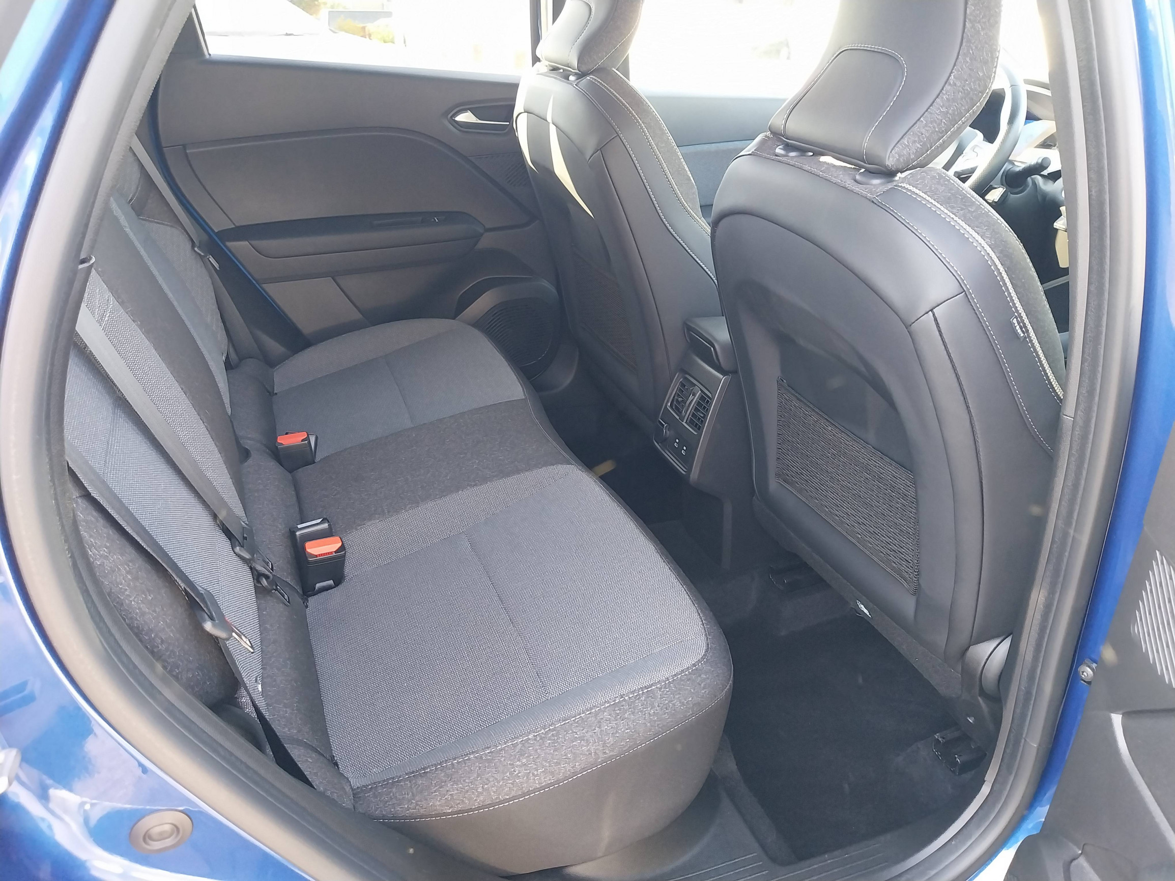 Vente en ligne Renault Symbioz  E-Tech full hybrid 145 au prix de 26 990 €