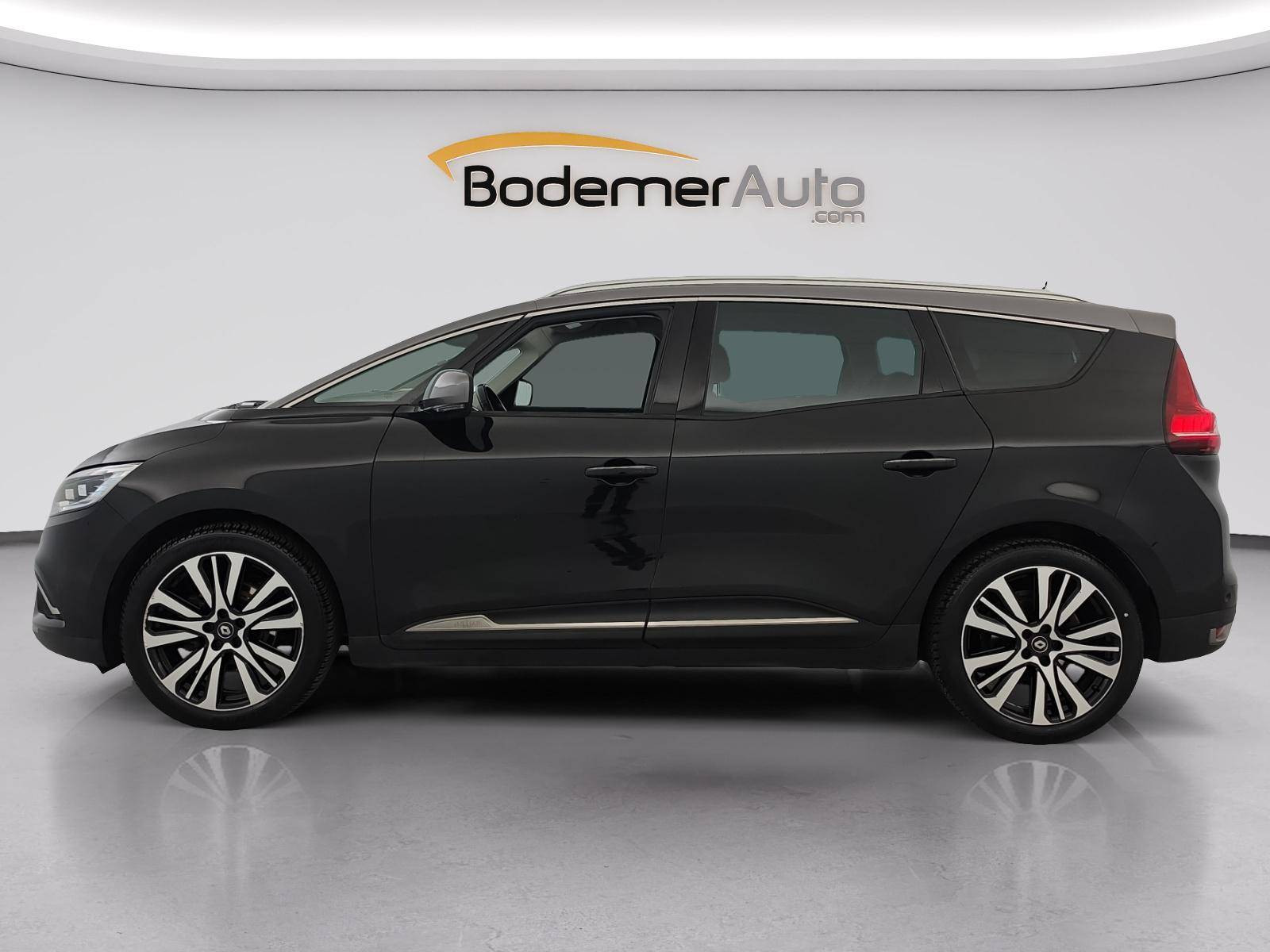 Vente en ligne Renault Grand Scenic 4 Grand Scenic Blue dCi 150 EDC au prix de 18 990 €