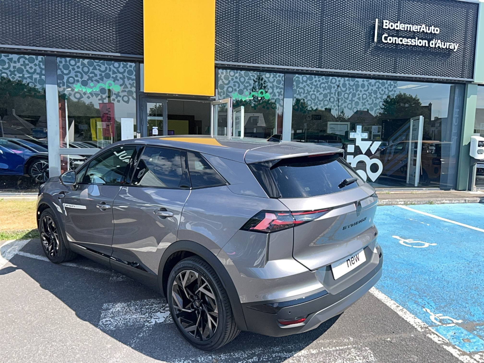 Vente en ligne Renault Symbioz  E-Tech full hybrid 160 ch au prix de 33 870 €