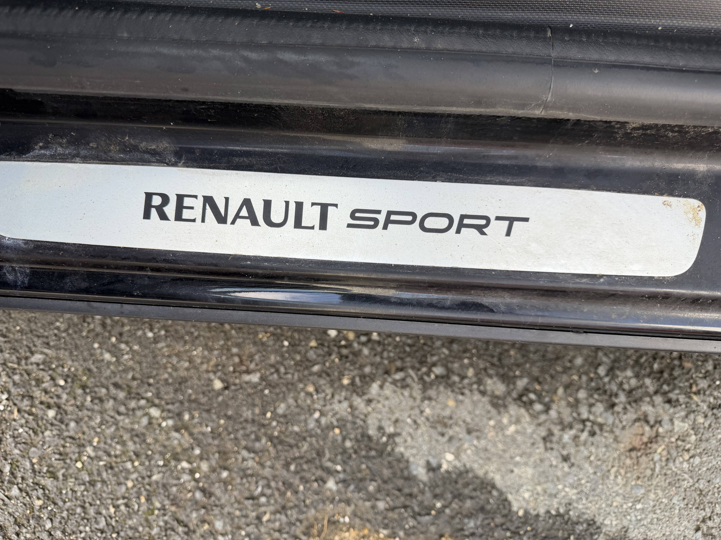 Vente en ligne Renault Twingo 3  0.9 TCe 110 E6C au prix de 13 990 €