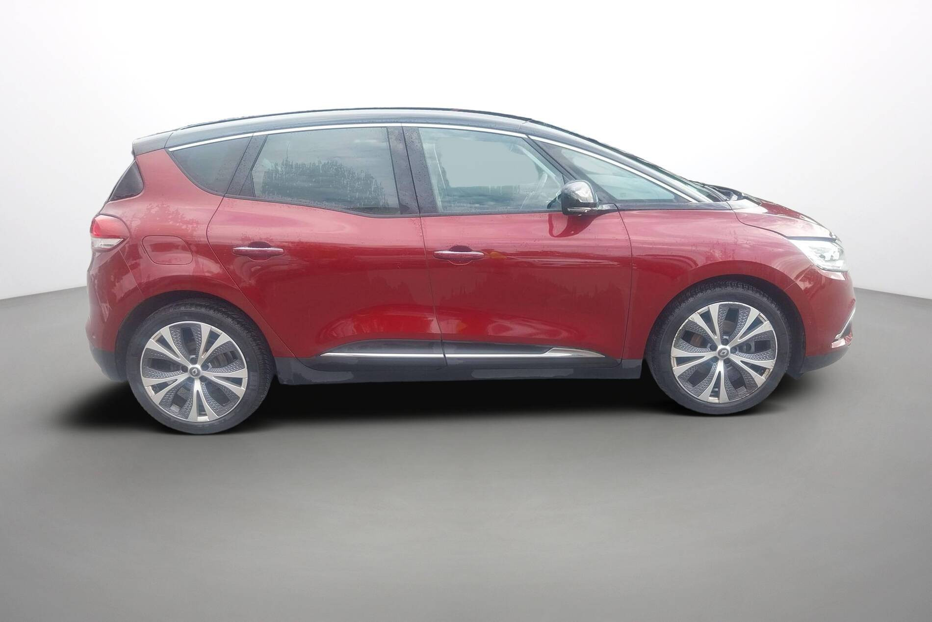 Vente en ligne Renault Scenic 4 Scenic dCi 110 Energy EDC au prix de 13 990 €