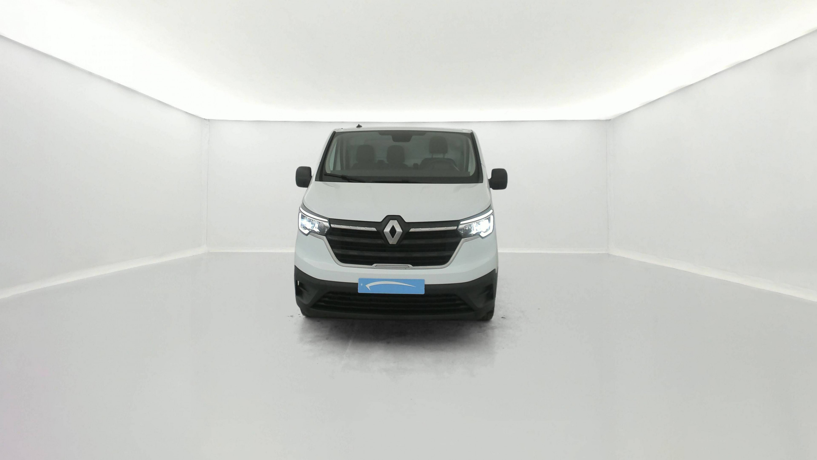 Vente en ligne Renault Trafic 3 Fourgon TRAFIC FGN L1H1 3000 KG BLUE DCI 130 au prix de 23 690 €