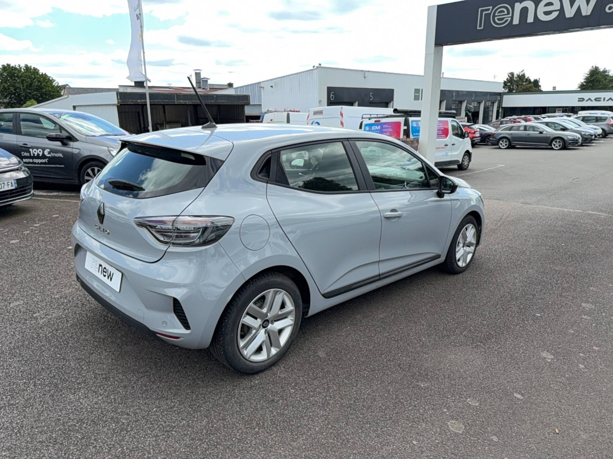 Vente en ligne Renault Clio 5 Clio Blue dCi 100 ch GSR2 au prix de 16 490 €