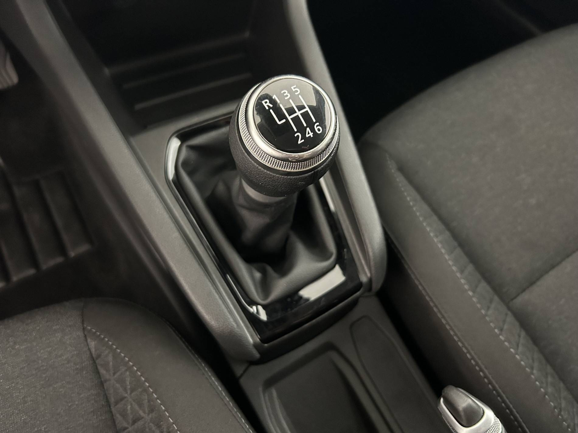 Vente en ligne Renault Clio 5 Clio TCe 90 au prix de 15 490 €