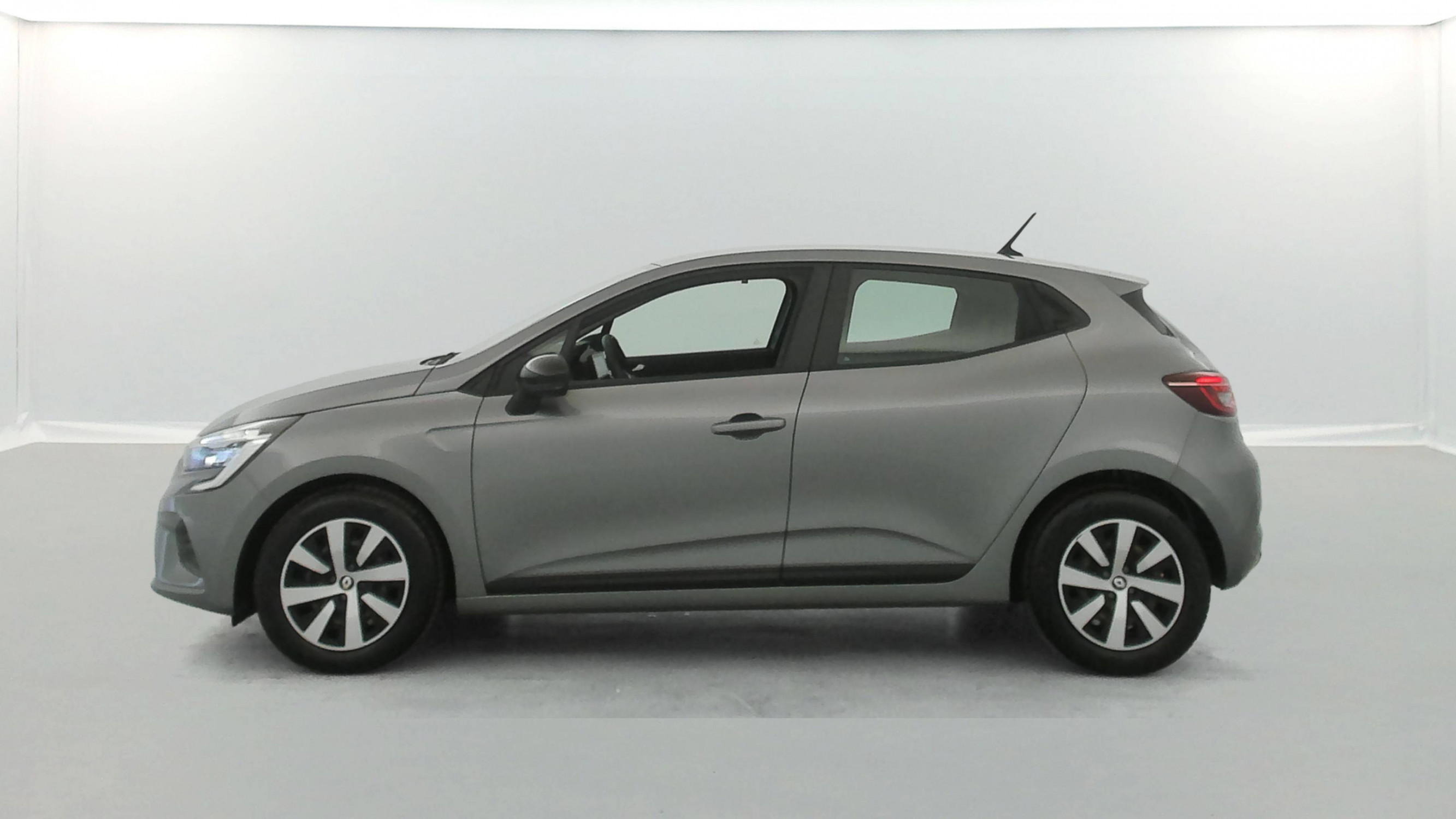 Vente en ligne Renault Clio 5 Clio TCe 90 au prix de 14 290 €