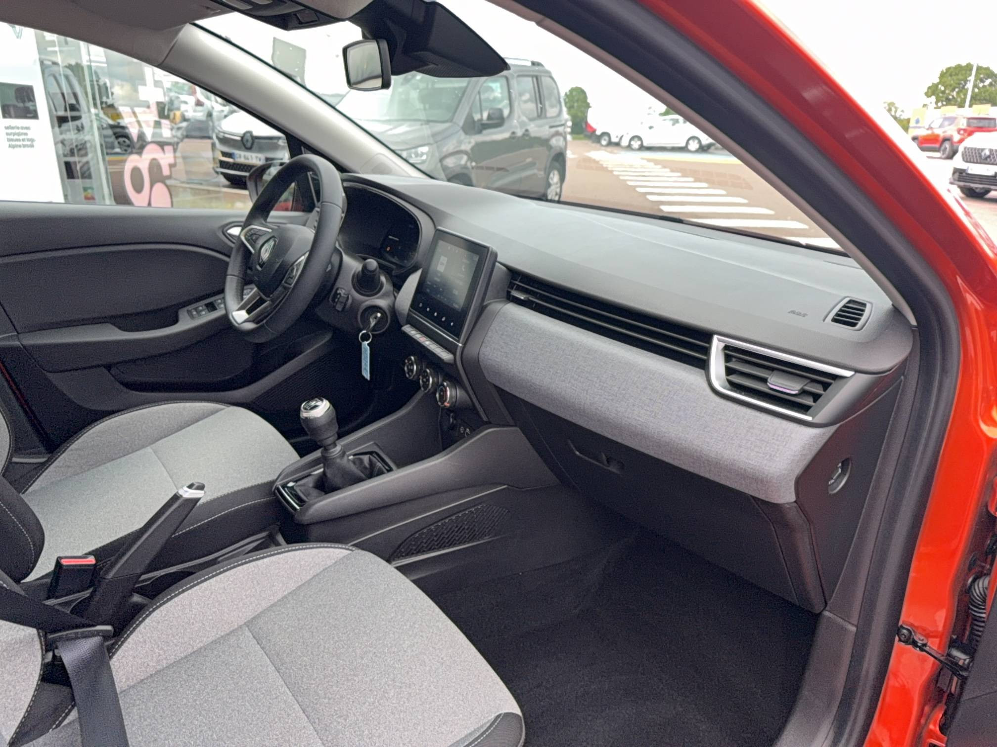 Vente en ligne Renault Clio 5 Clio TCe 100 GPL au prix de 14 990 €