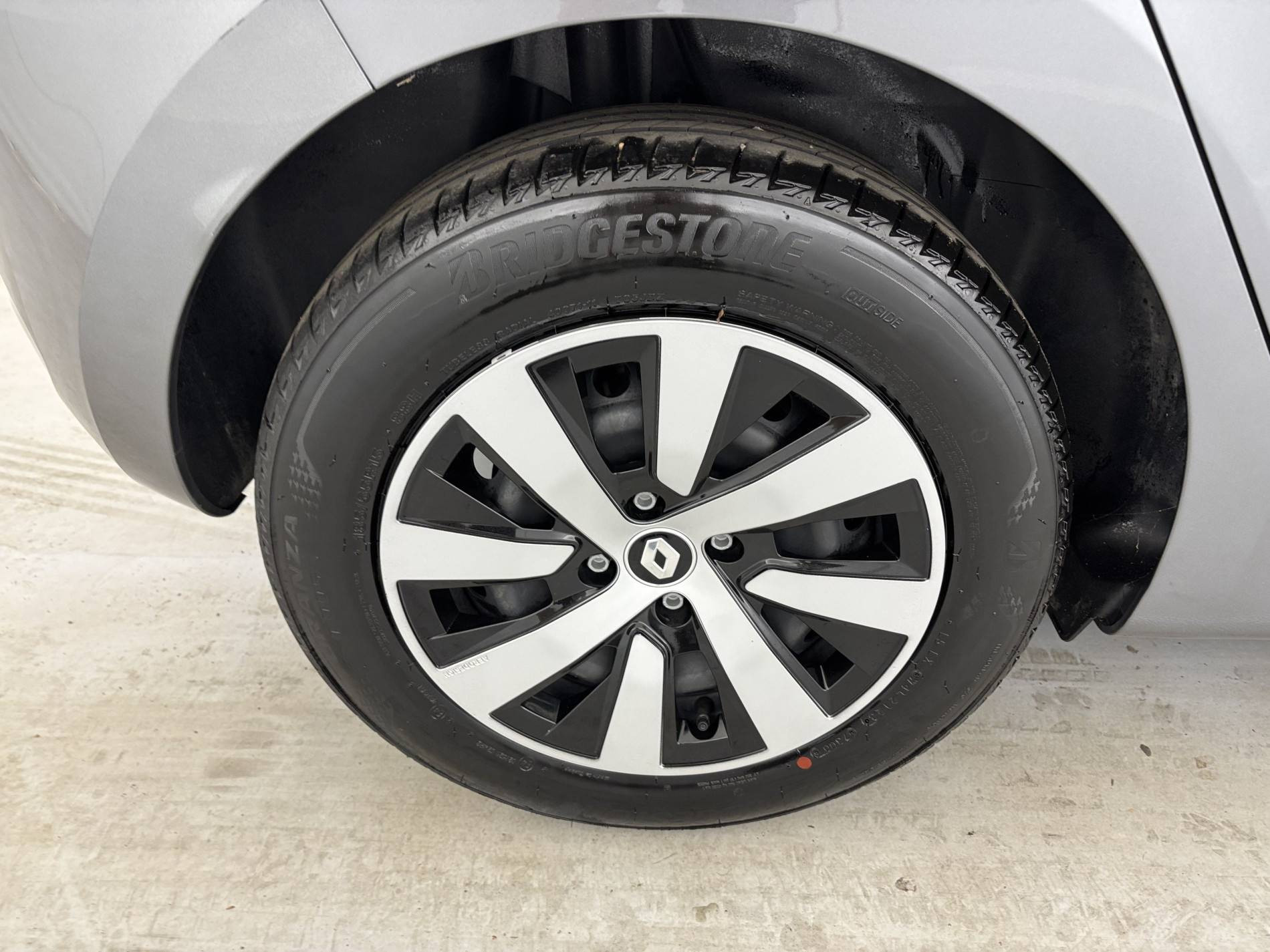 Vente en ligne Renault Clio 5 Clio TCe 90 au prix de 14 550 €