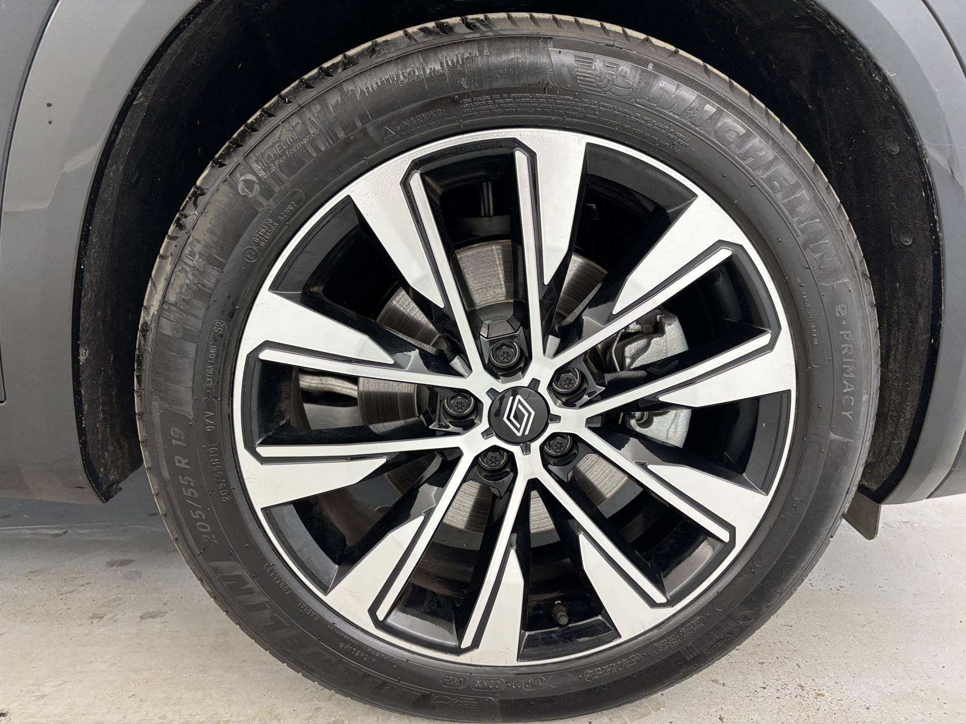 Vente en ligne Renault Espace Espace E-Tech full hybrid 200 GSR2 au prix de 35 990 €
