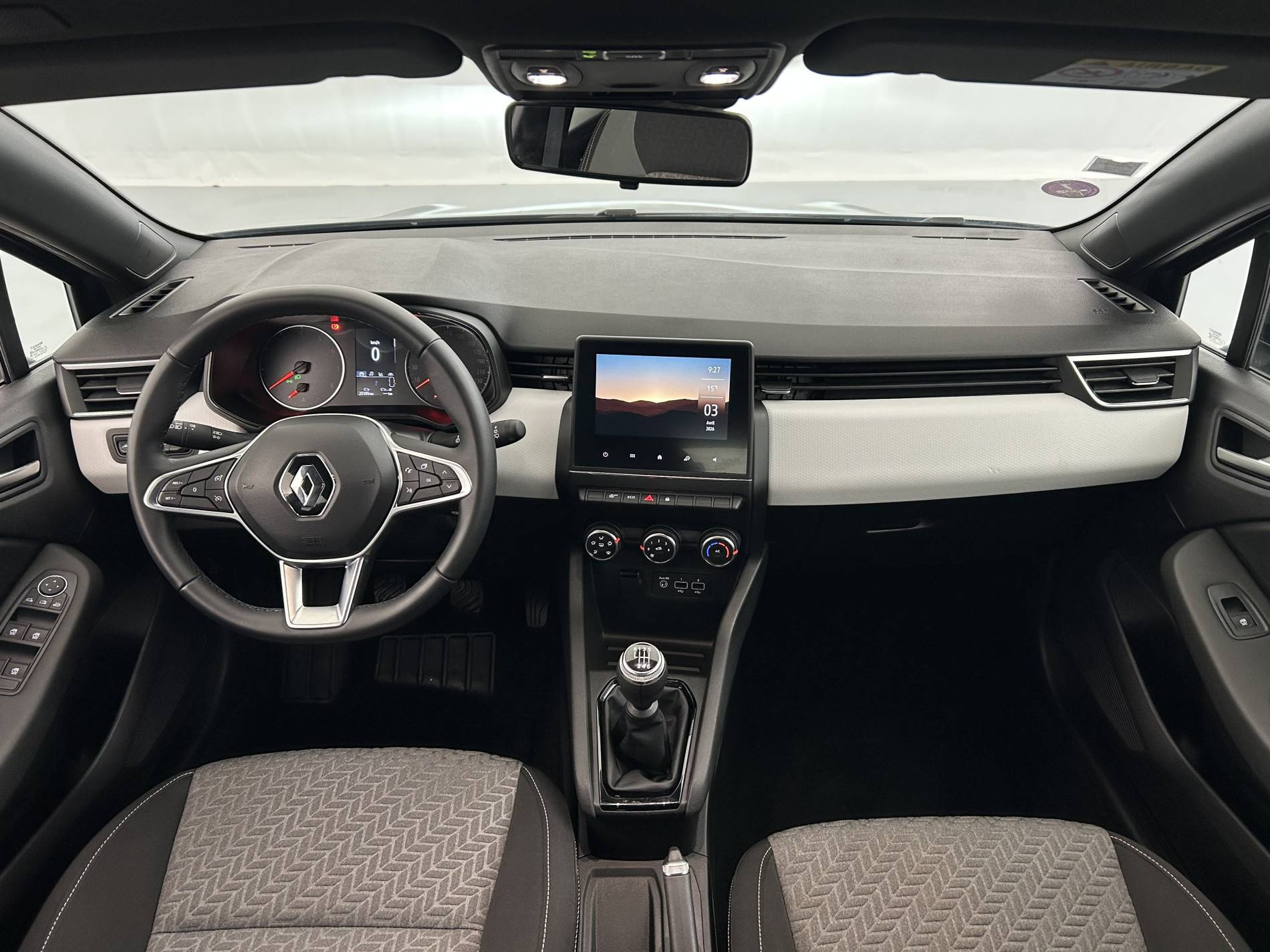 Vente en ligne Renault Clio 5 Clio TCe 90 - 21N au prix de 14 990 €