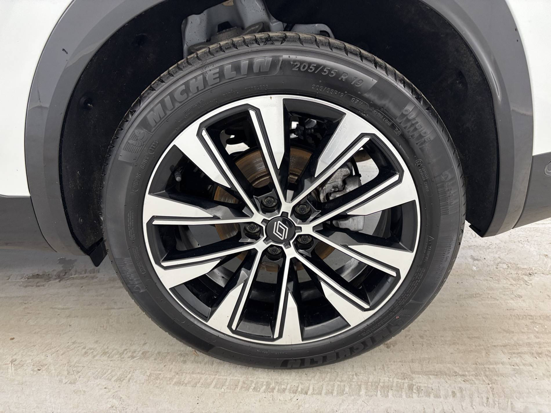 Vente en ligne Renault Austral  E-Tech hybrid 200 au prix de 27 990 €