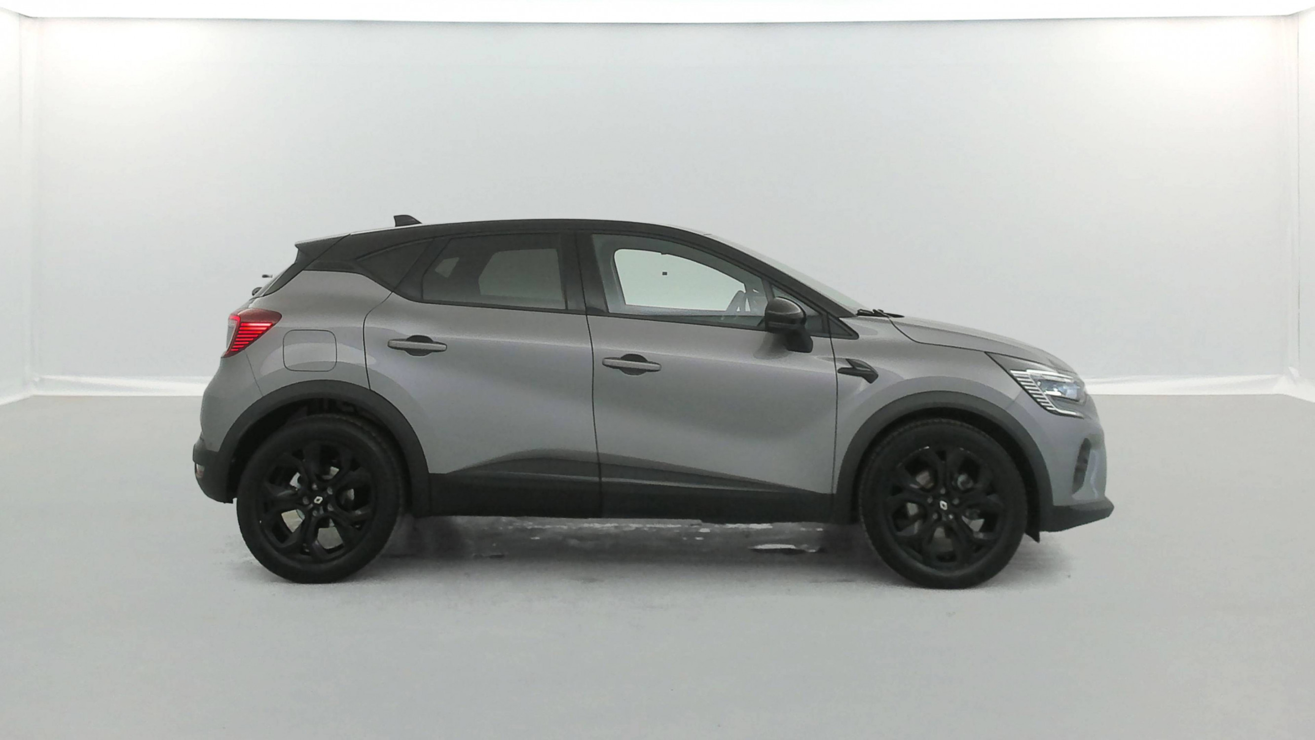 Vente en ligne Renault Captur  E-Tech 145 au prix de 17 990 €