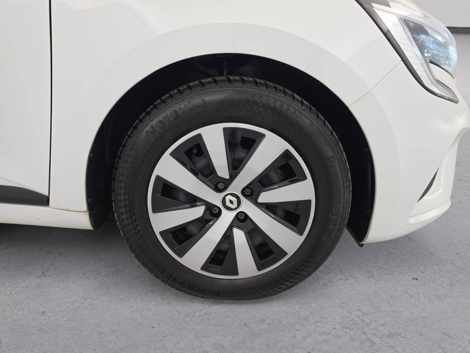 Vente en ligne Renault Clio 5 Clio TCe 90 au prix de 12 790 €