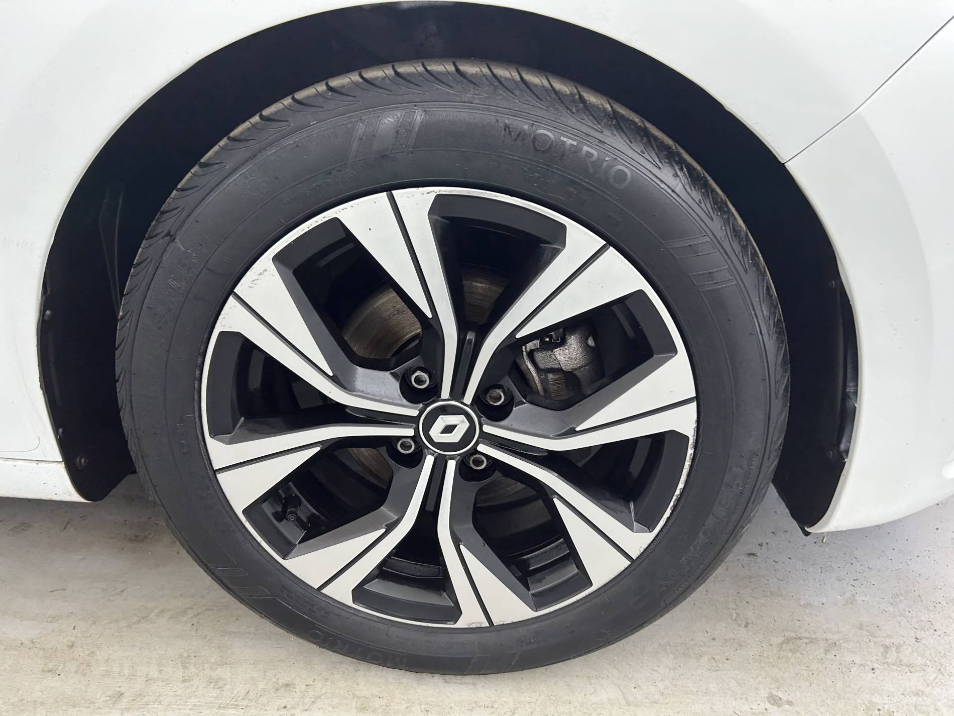 Vente en ligne Renault Clio 5 Clio TCe 100 GPL au prix de 13 990 €