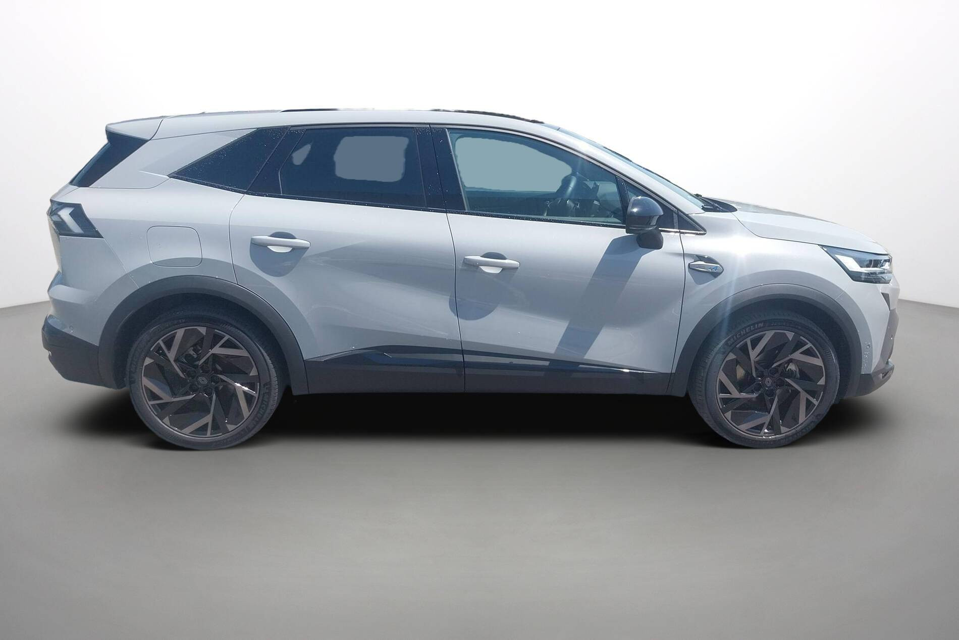 Vente en ligne Renault Symbioz  E-Tech full hybrid 145 au prix de 27 990 €
