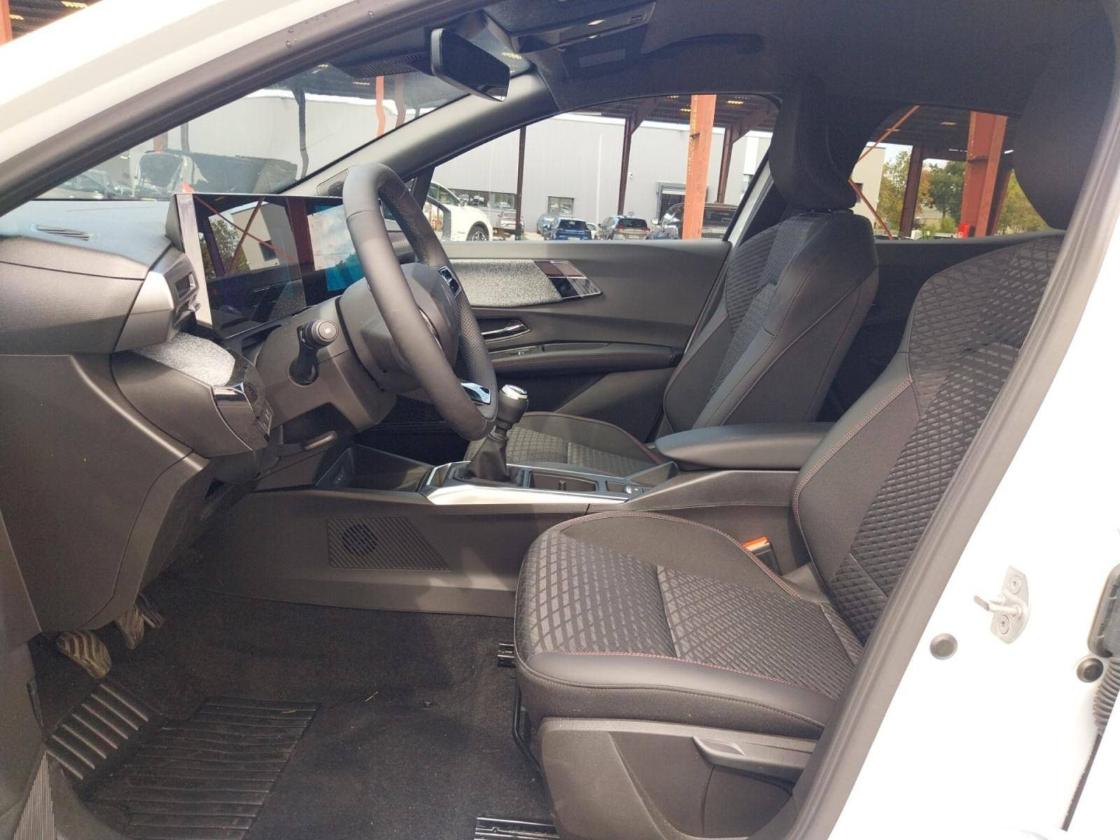 Vente en ligne Renault Clio 6 Clio TCe 115 ch au prix de 21 990 €