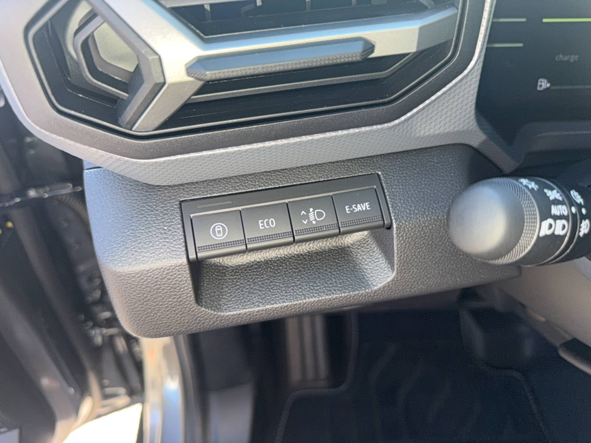 Vente en ligne Dacia Duster  Hybrid 155 au prix de 29 890 €