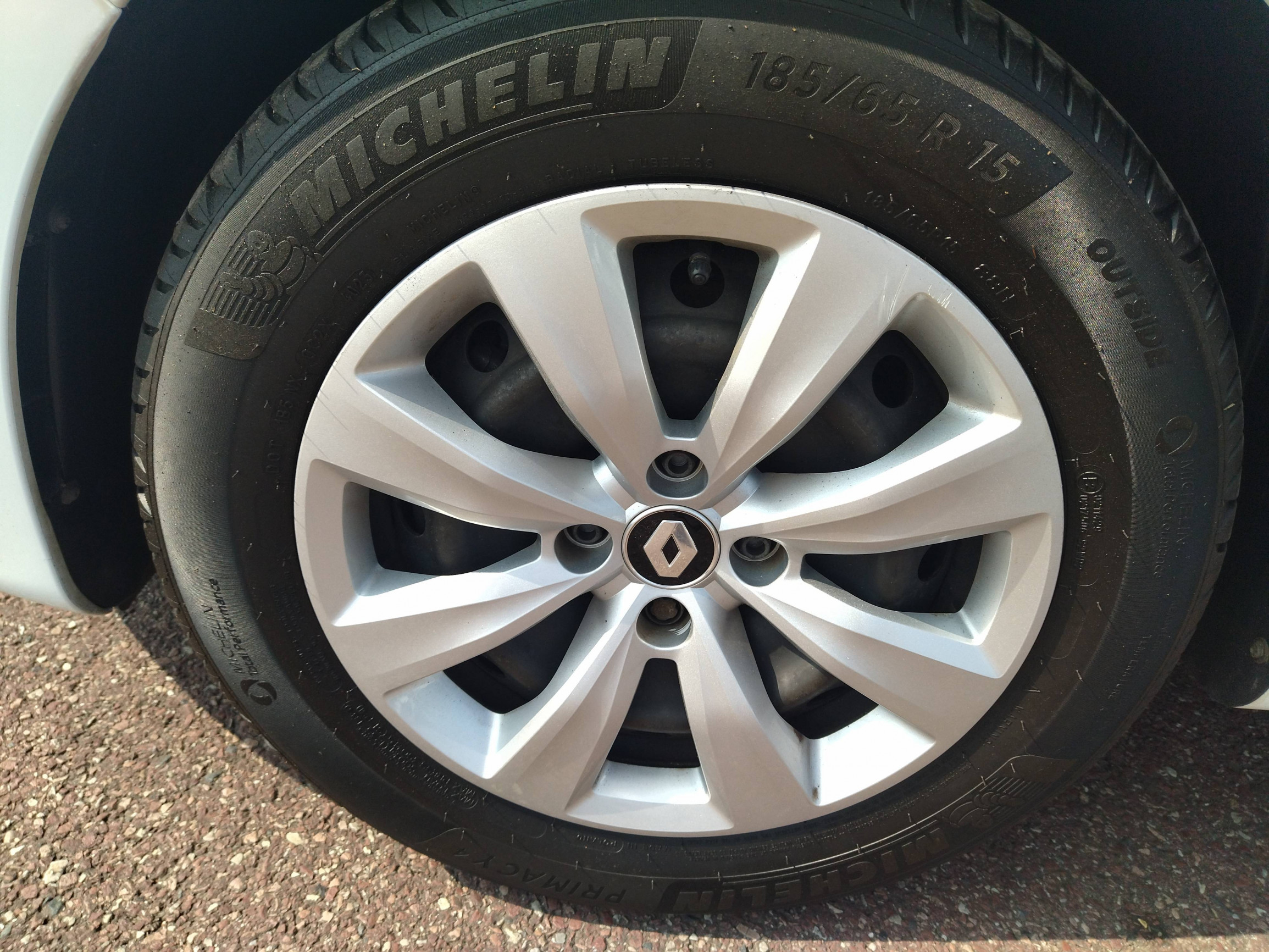 Vente en ligne Renault Clio 5 CLIO SOCIETE BLUE DCI 100 - 21N au prix de 12 061 €