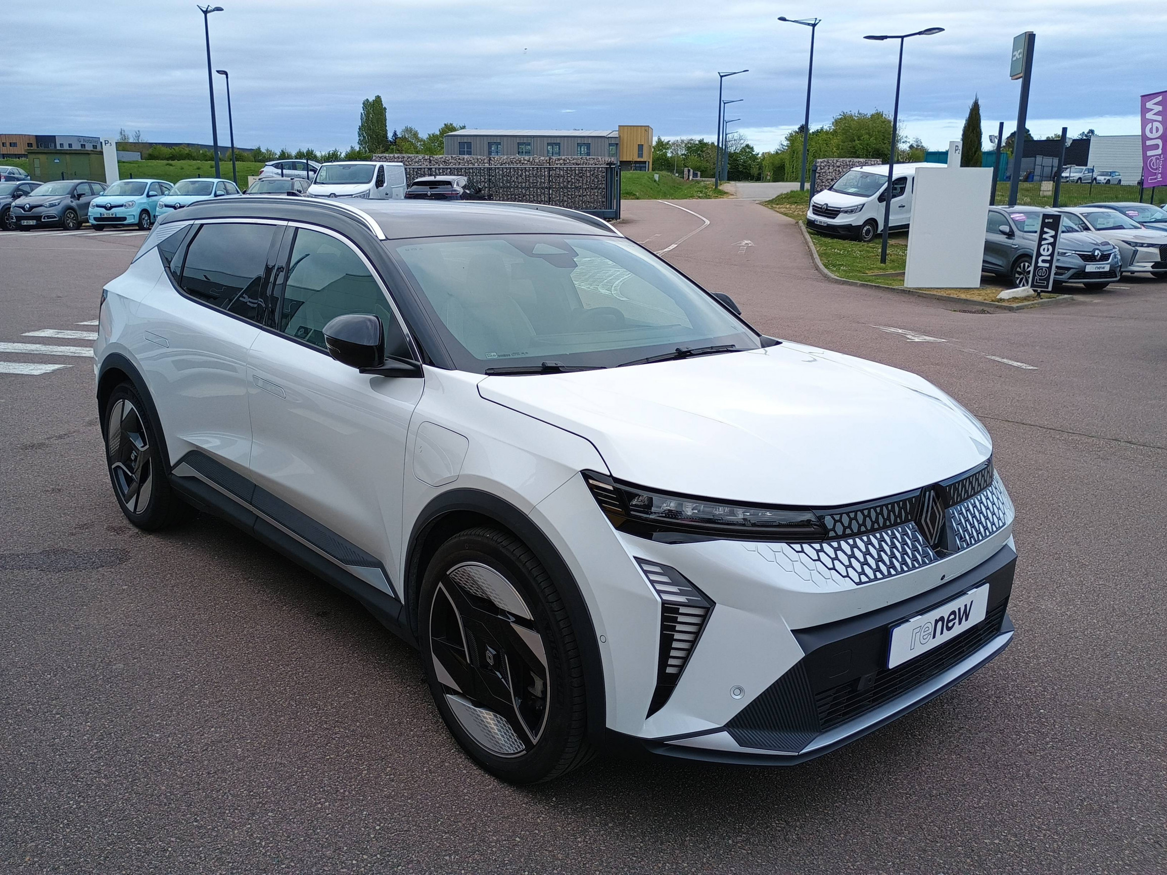 Vente en ligne Renault Scenic E-Tech  220 ch grande autonomie au prix de 39 491 €