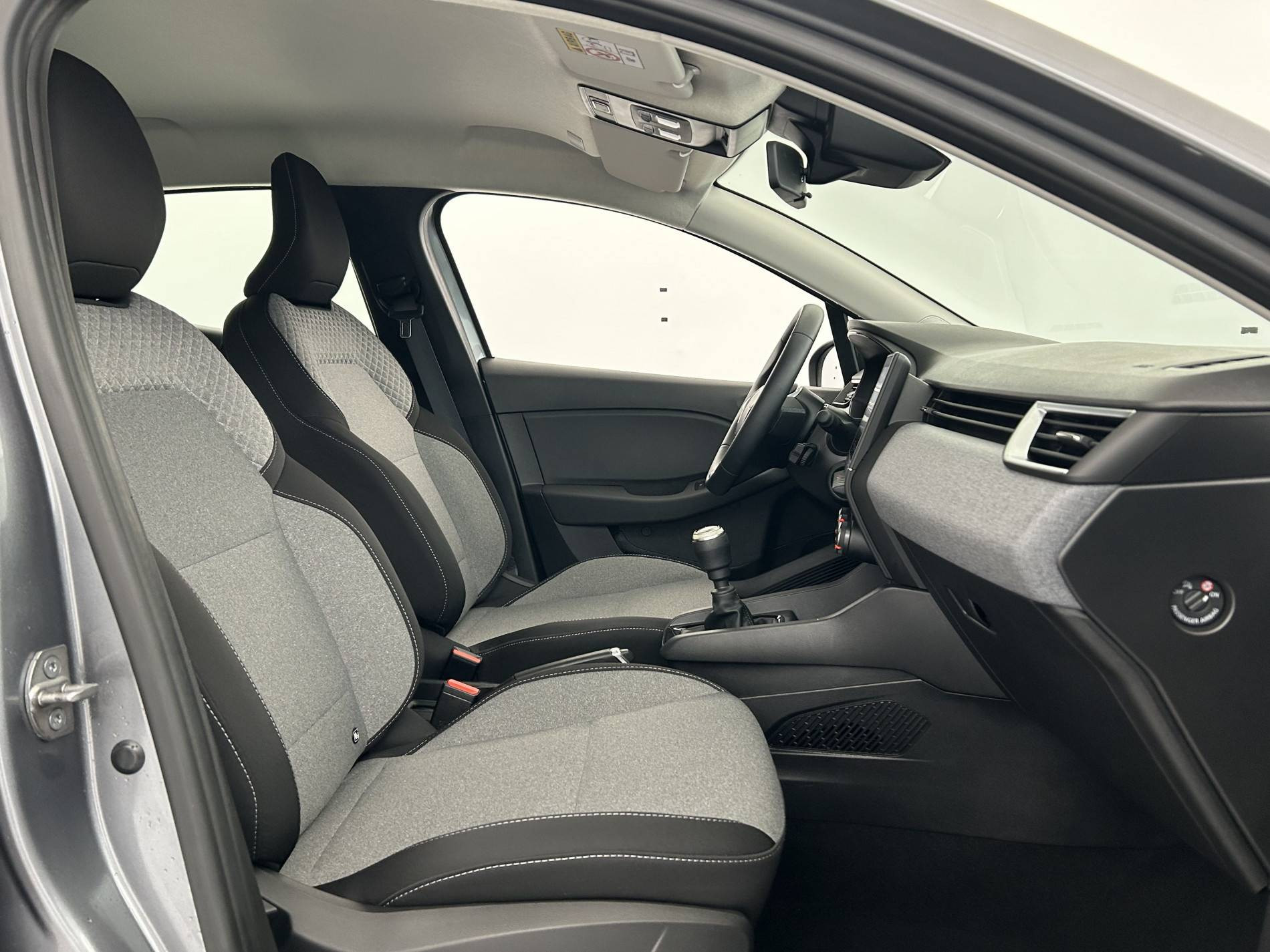 Vente en ligne Renault Clio 5 Clio TCe 90 au prix de 15 490 €