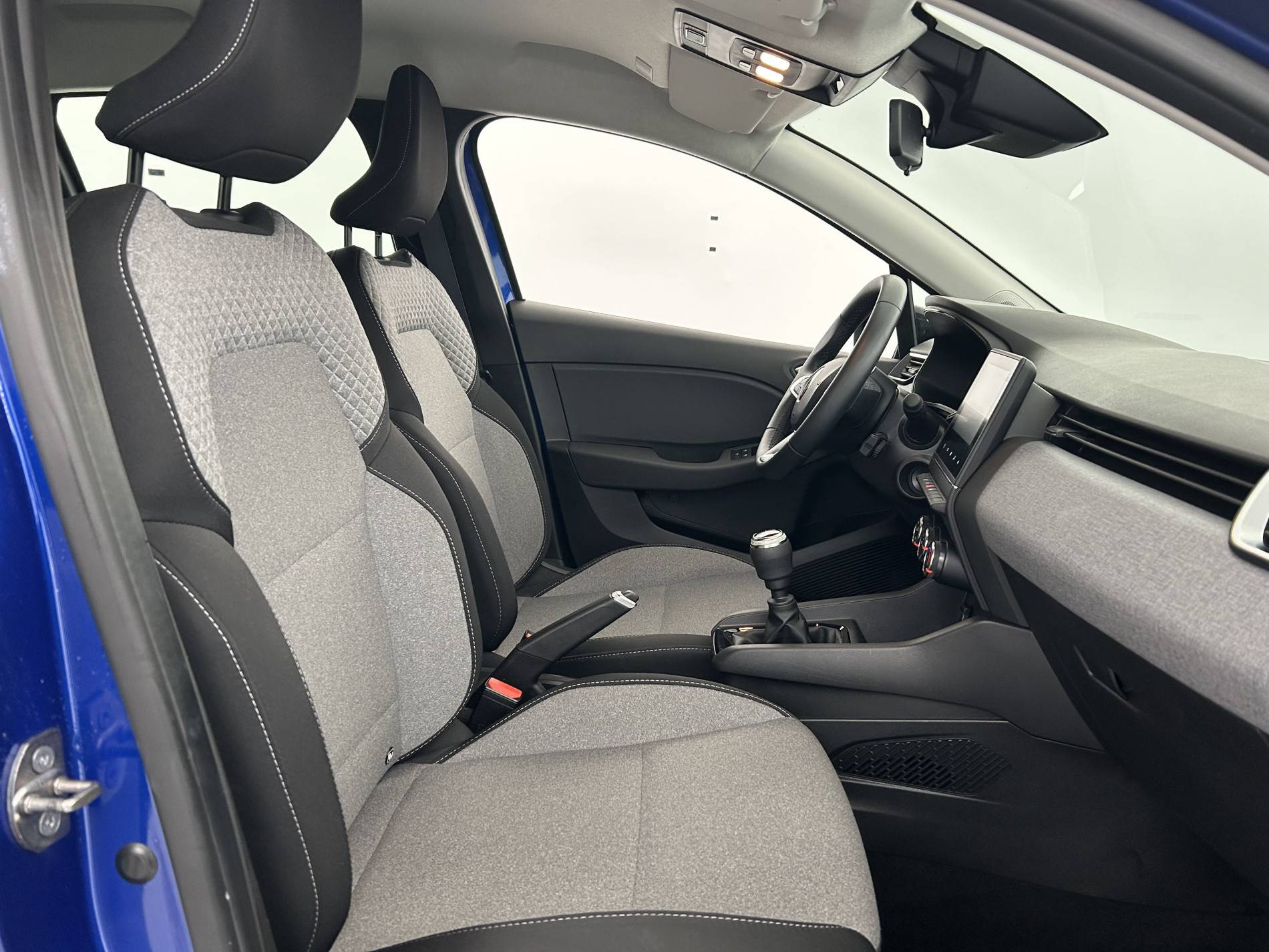 Vente en ligne Renault Clio 5 Clio TCe 90 au prix de 14 990 €