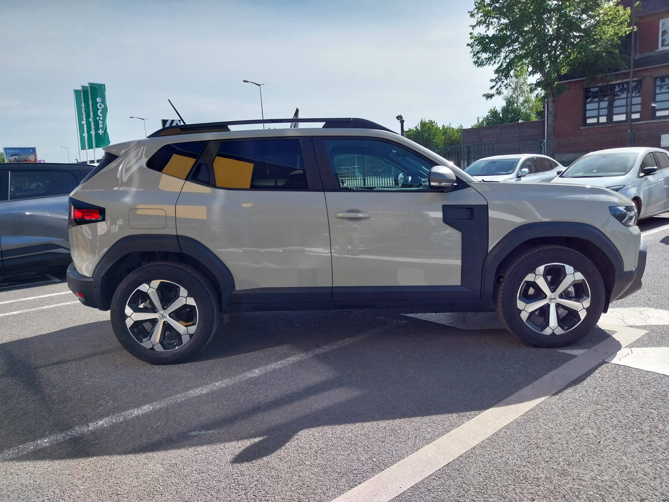 Vente en ligne Dacia Duster  Hybrid 140 au prix de 27 290 €