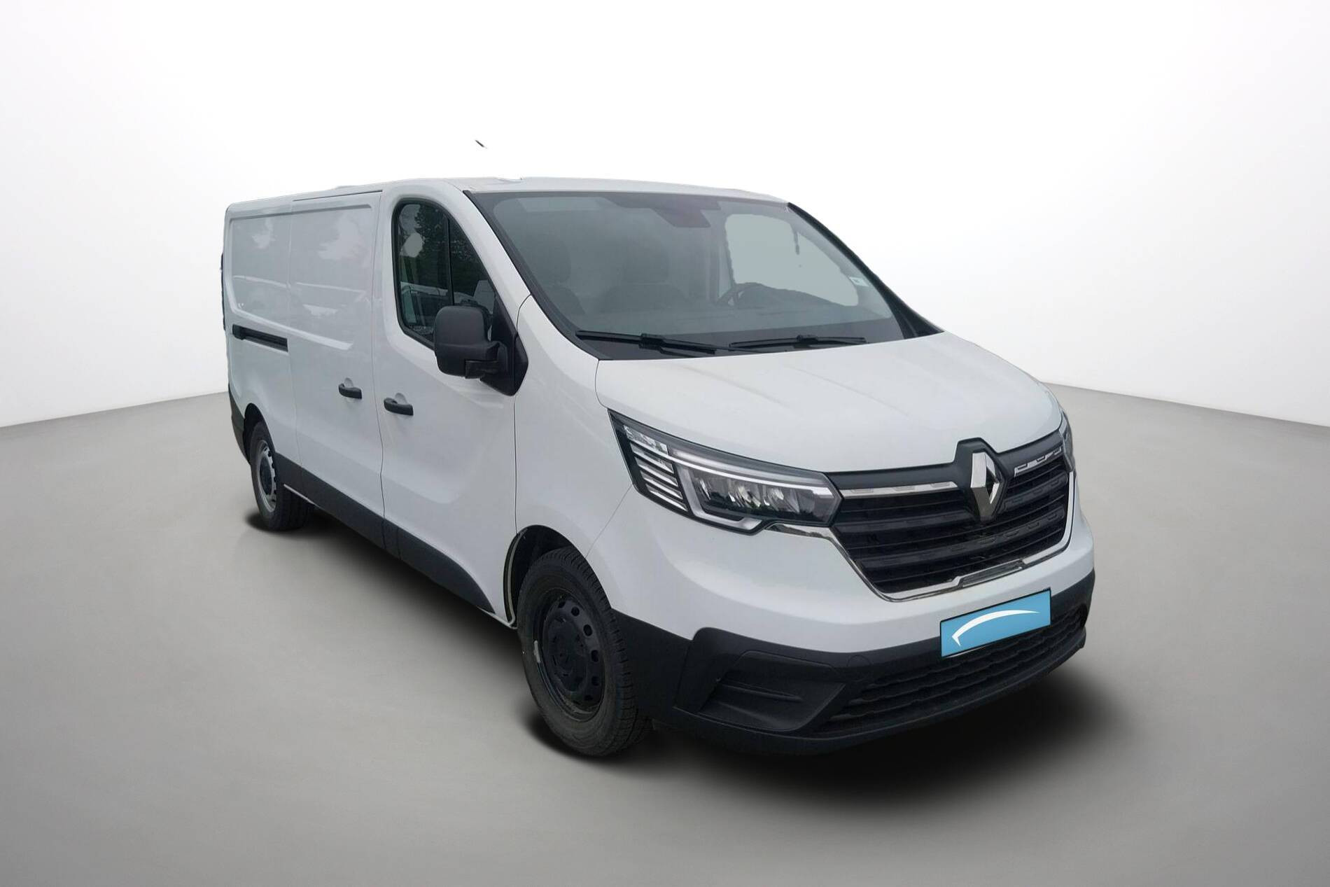 Vente en ligne Renault Trafic 3 Fourgon TRAFIC FGN L2H1 3000 KG BLUE DCI 130 au prix de 23 890 €