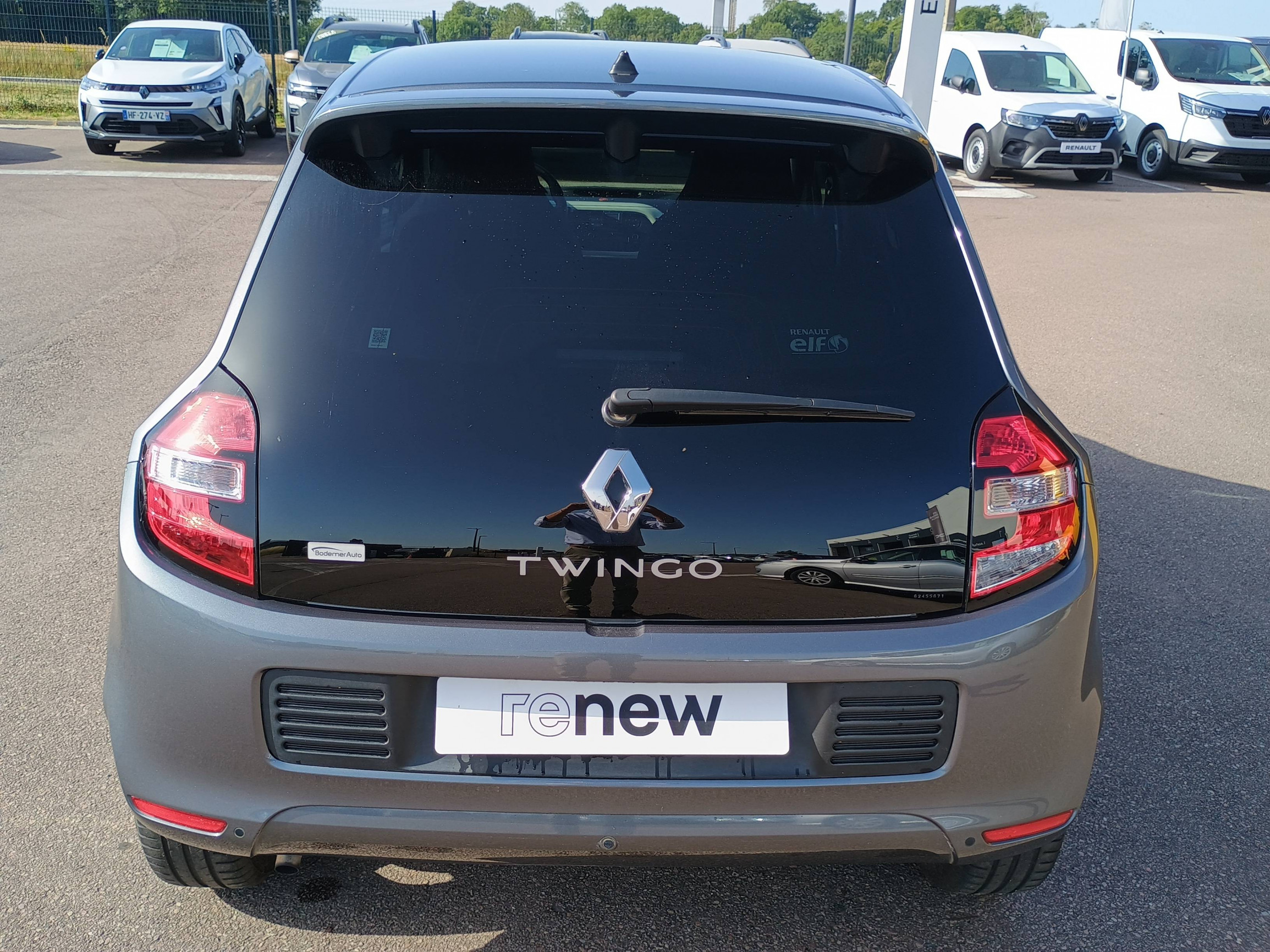 Vente en ligne Renault Twingo 3  0.9 TCe 90 Energy E6C au prix de 11 991 €
