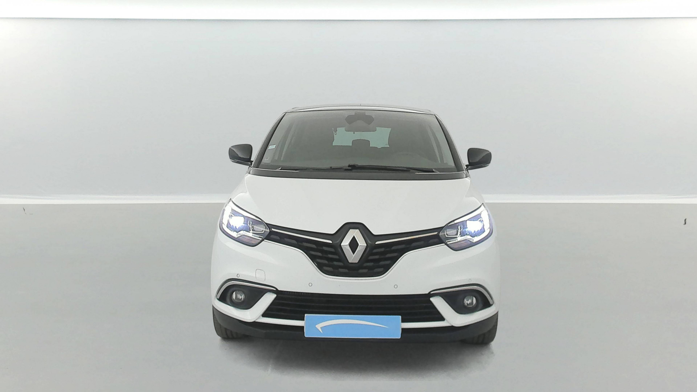 Vente en ligne Renault Scenic 4 Scenic TCe 140 Energy EDC au prix de 18 790 €