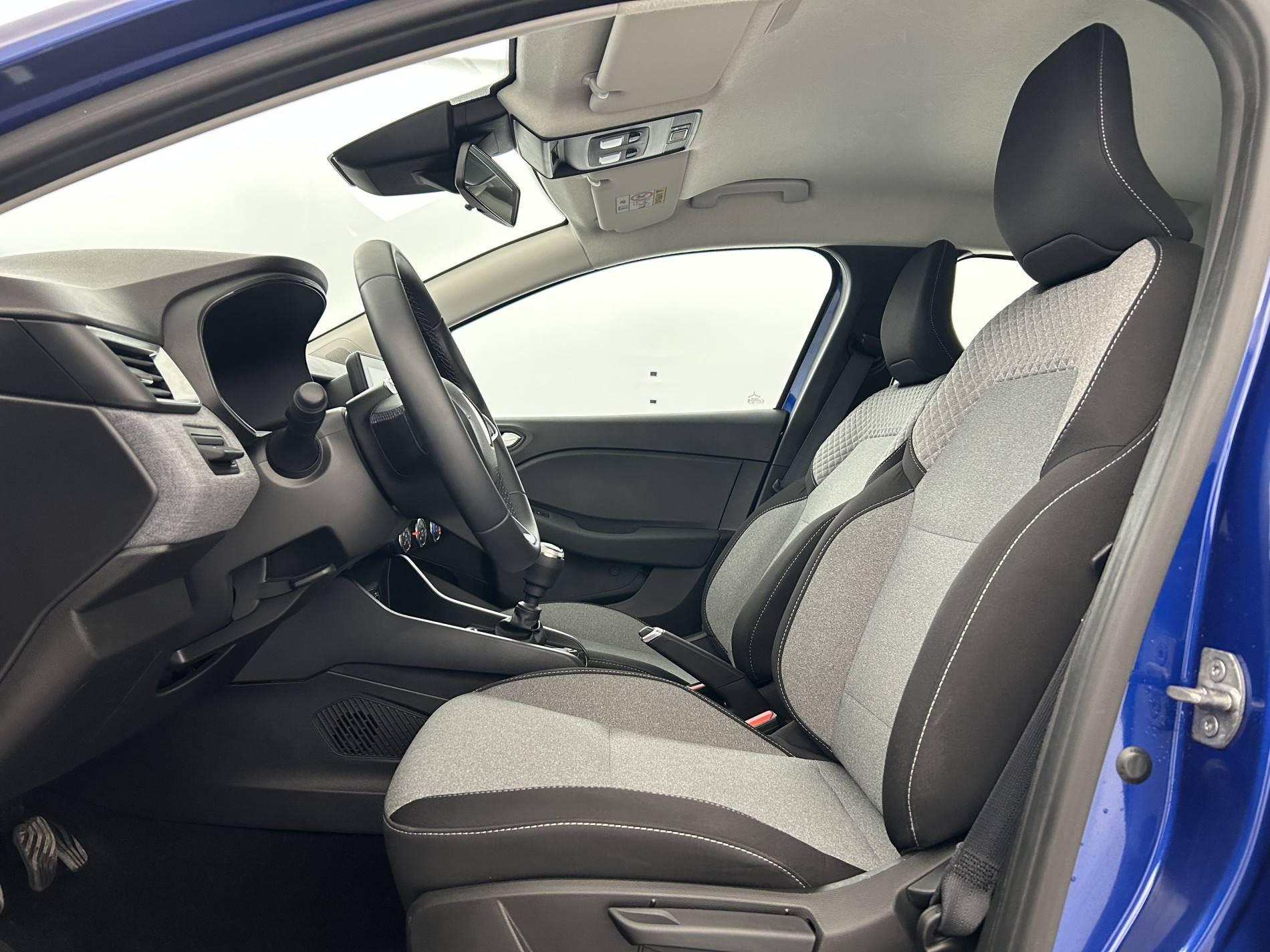 Vente en ligne Renault Clio 5 Clio TCe 90 au prix de 15 990 €