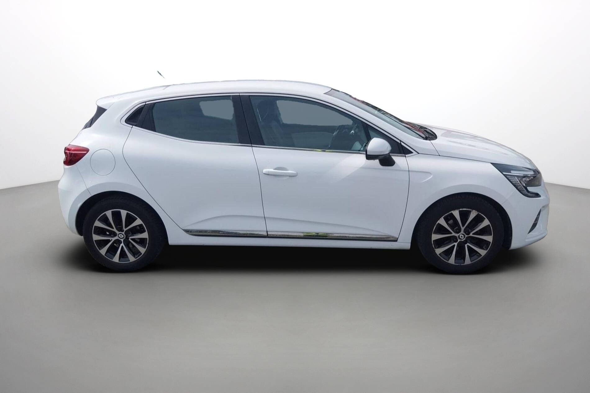 Vente en ligne Renault Clio 5 Clio TCe 100 GPL - 21N au prix de 14 890 €