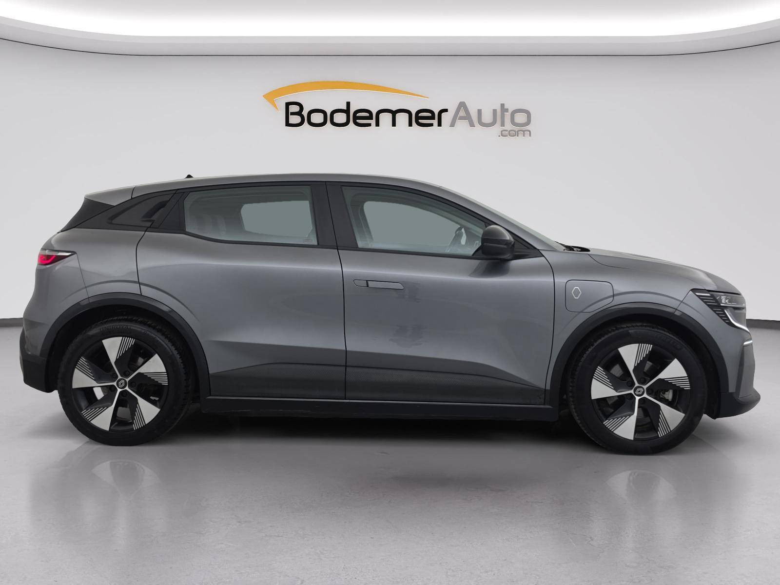Vente en ligne Renault Megane E-Tech  EV60 220 ch super charge au prix de 24 499 €