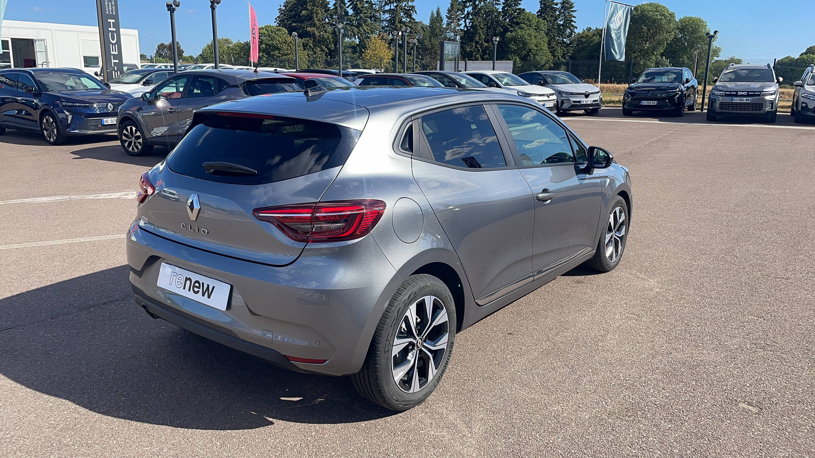 Vente en ligne Renault Clio 5 Clio TCe 100 GPL au prix de 14 990 €