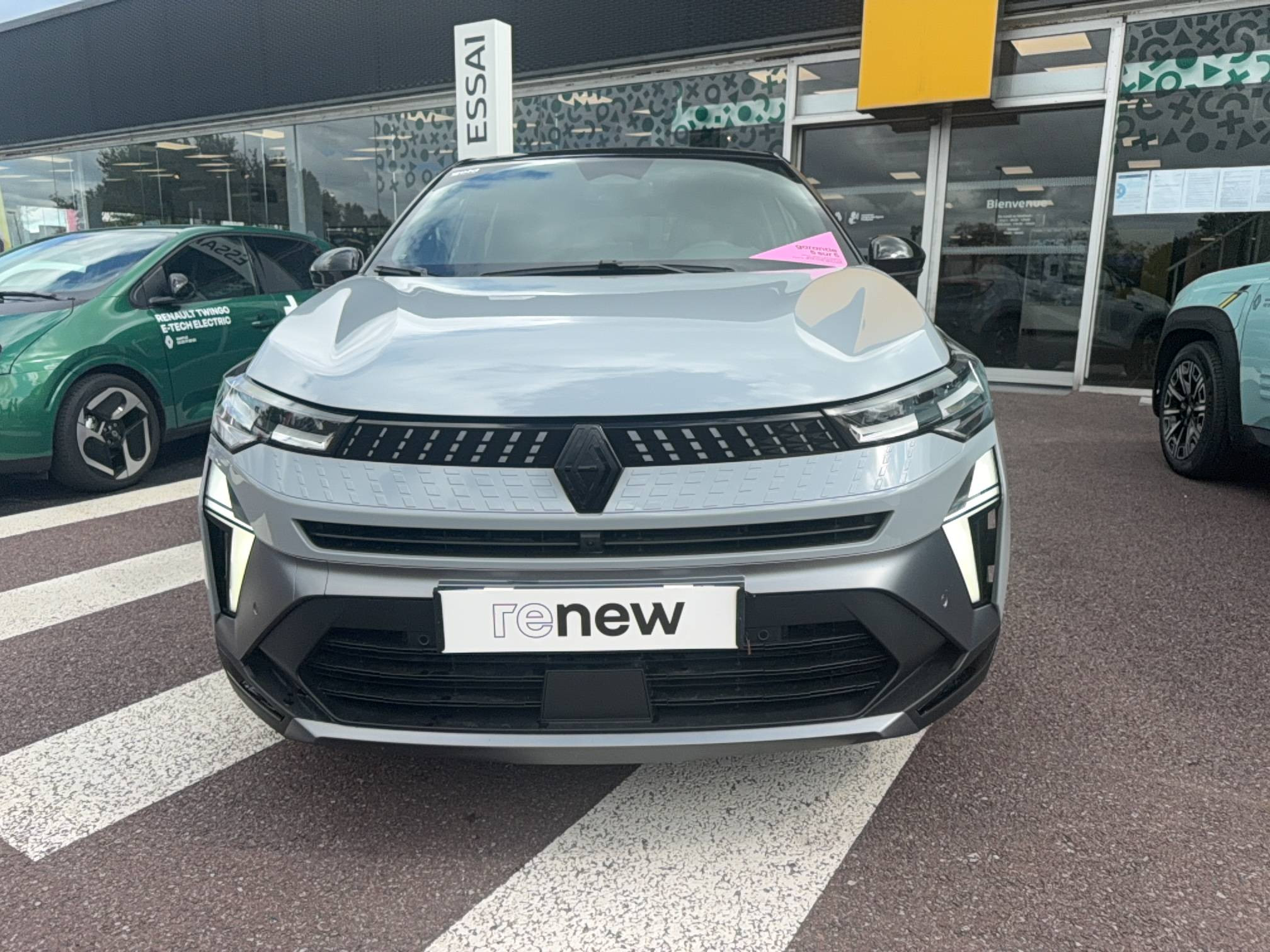 Renault Captur  E-Tech full hybrid 160 ch occasion de 2025 en vente à Saint-Lô