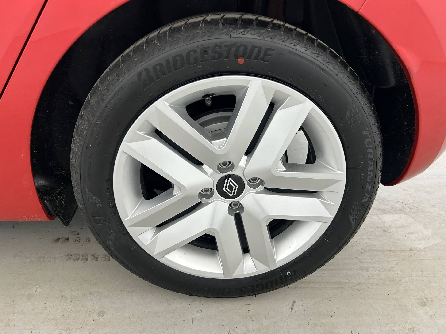 Vente en ligne Renault Clio 5 Clio E-Tech full hybrid 145 ch GSR2 au prix de 19 990 €