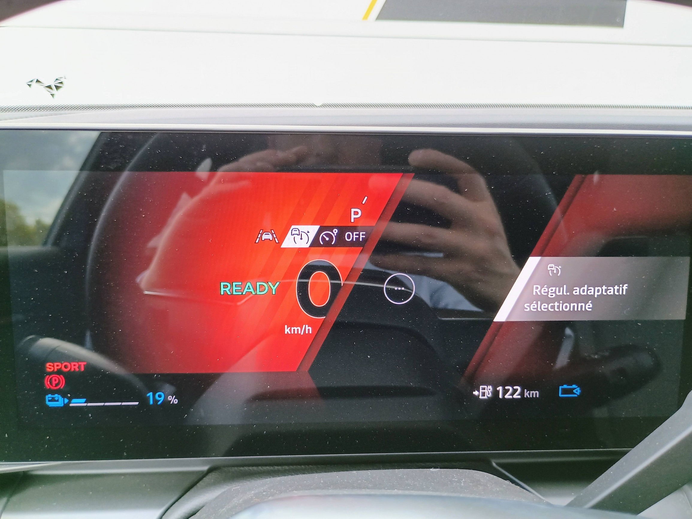 Vente en ligne Renault Scenic E-Tech Scenic E-Tech électrique 220 ch grande autonomie au prix de 46 980 €