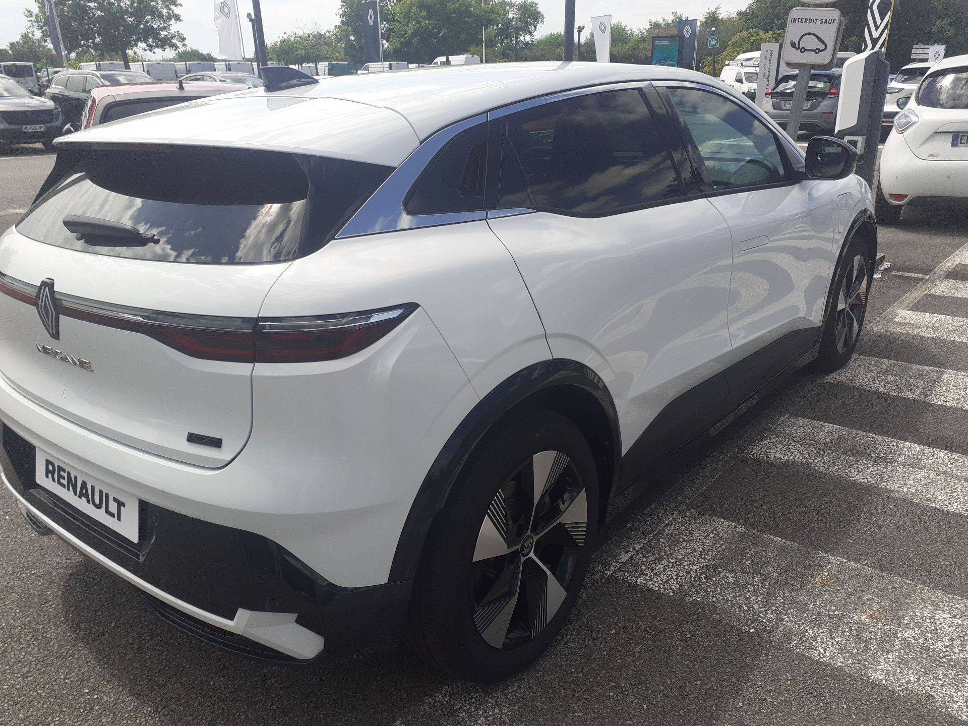 Vente en ligne Renault Megane E-Tech  220 ch autonomie confort GSR2 au prix de 36 990 €