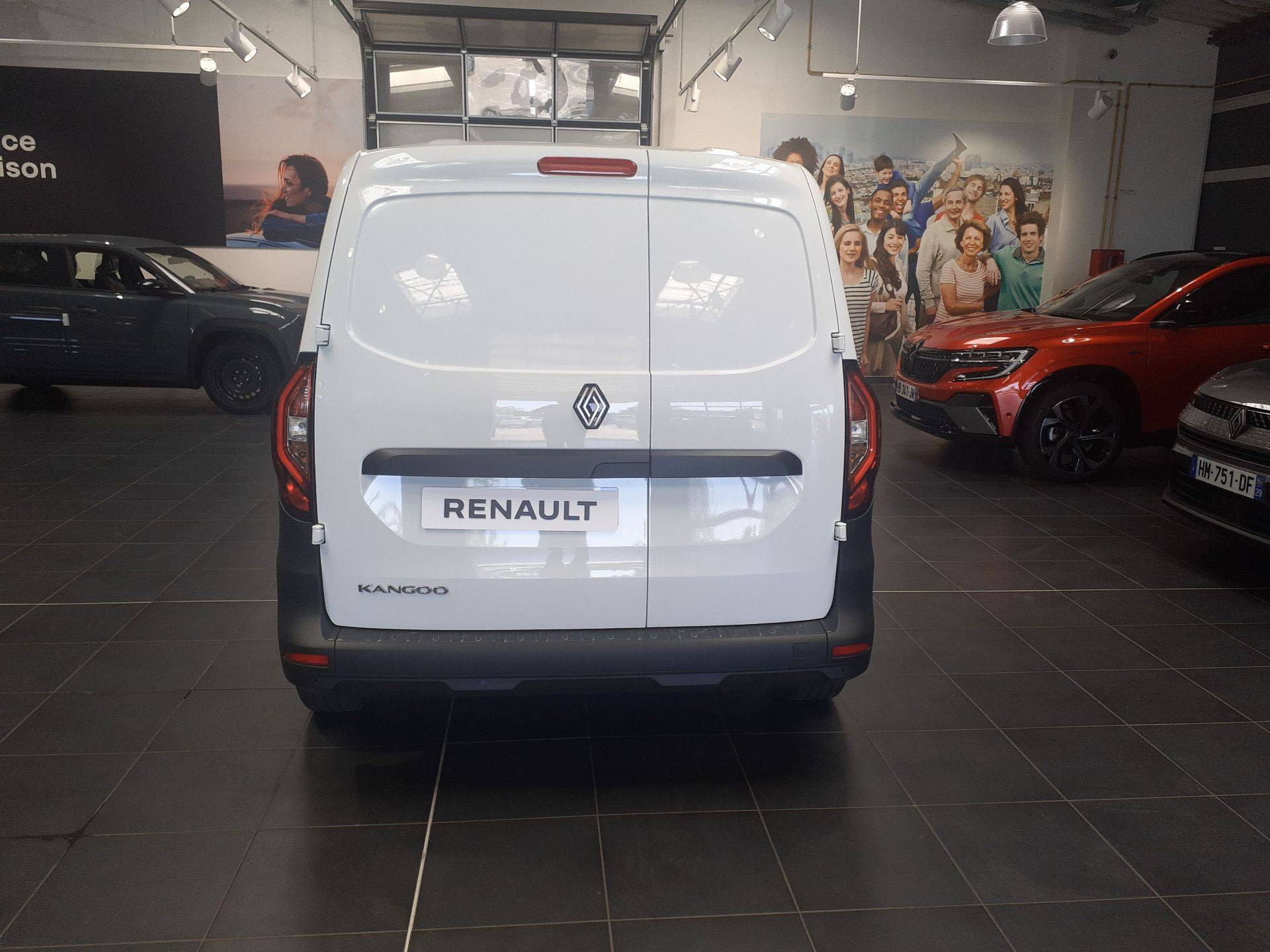 Vente en ligne Renault Kangoo Van  TOLE L1 BLUE DCI 95 AUTO au prix de 24 265 €
