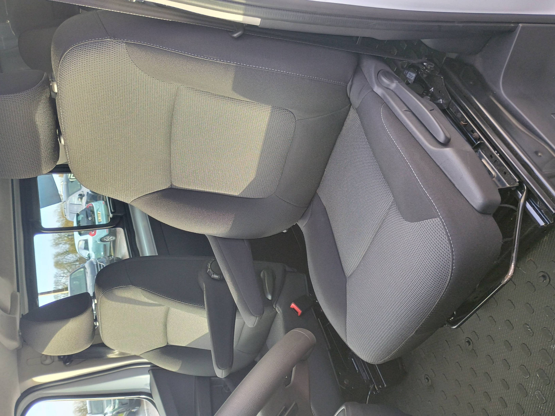 Vente en ligne Renault Trafic Cabine Approfondie TRAFIC CA L2H1 3T BLUE DCI 170 AUTO au prix de 37 991 €