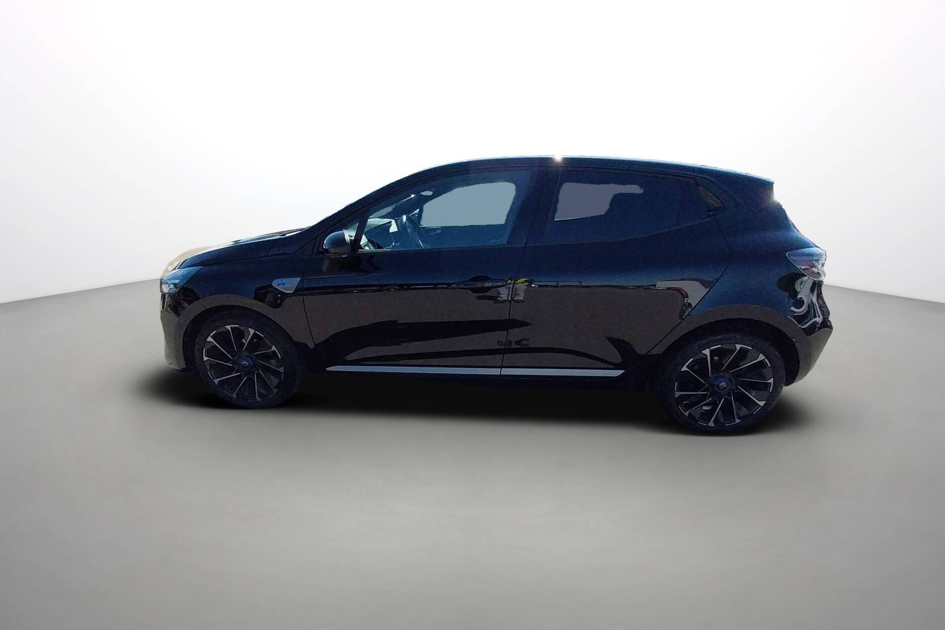 Vente en ligne Renault Clio 5 Clio TCe 90 au prix de 18 990 €