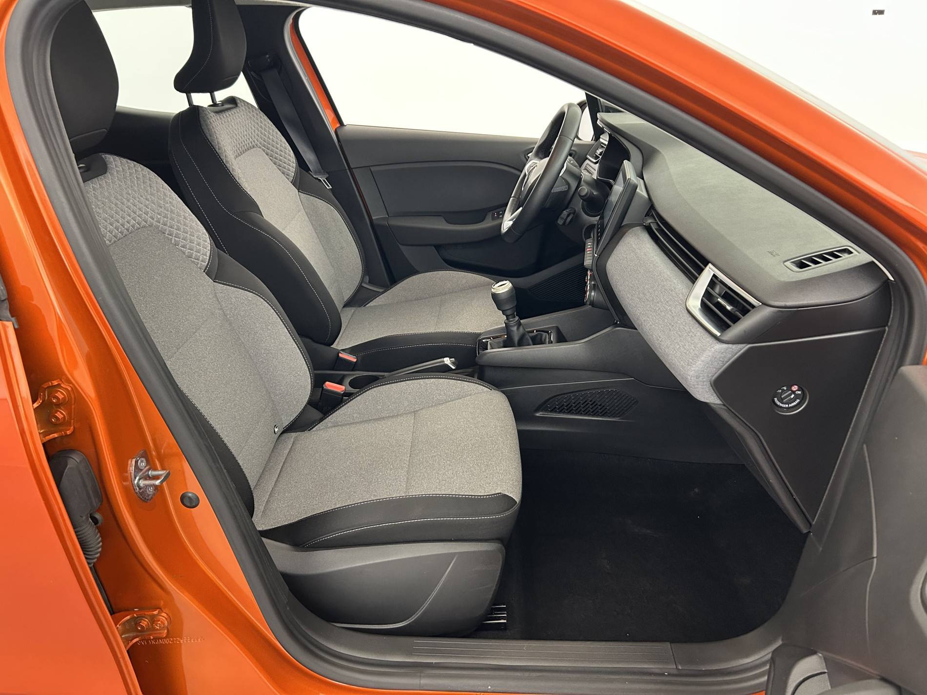 Vente en ligne Renault Clio 5 Clio TCe 100 GPL au prix de 14 390 €