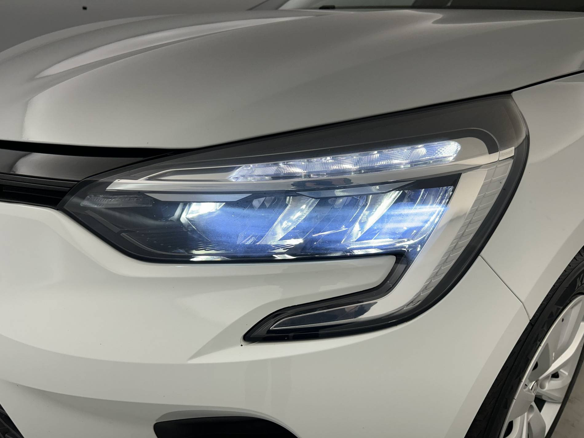 Vente en ligne Renault Clio 5 Clio SCe 65 au prix de 11 990 €