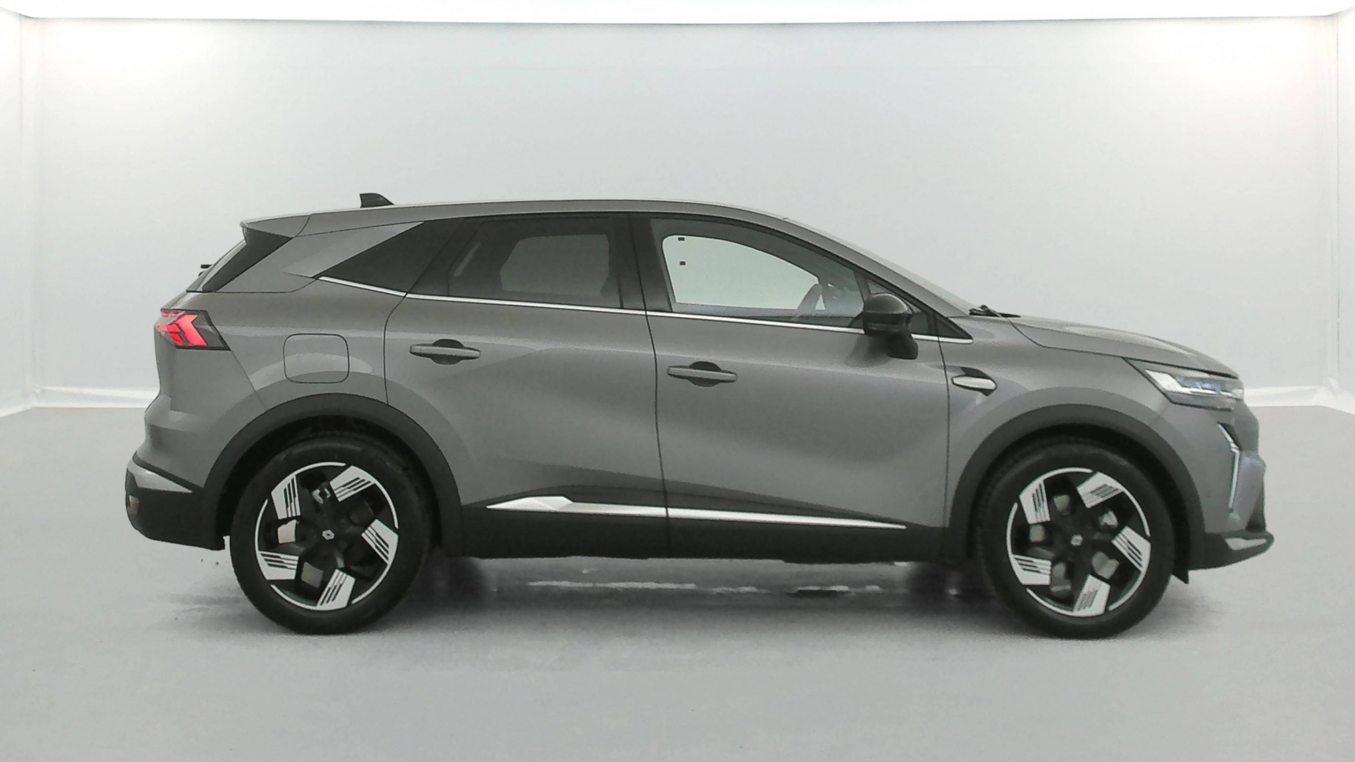 Vente en ligne Renault Symbioz  E-Tech full hybrid 145 au prix de 26 990 €