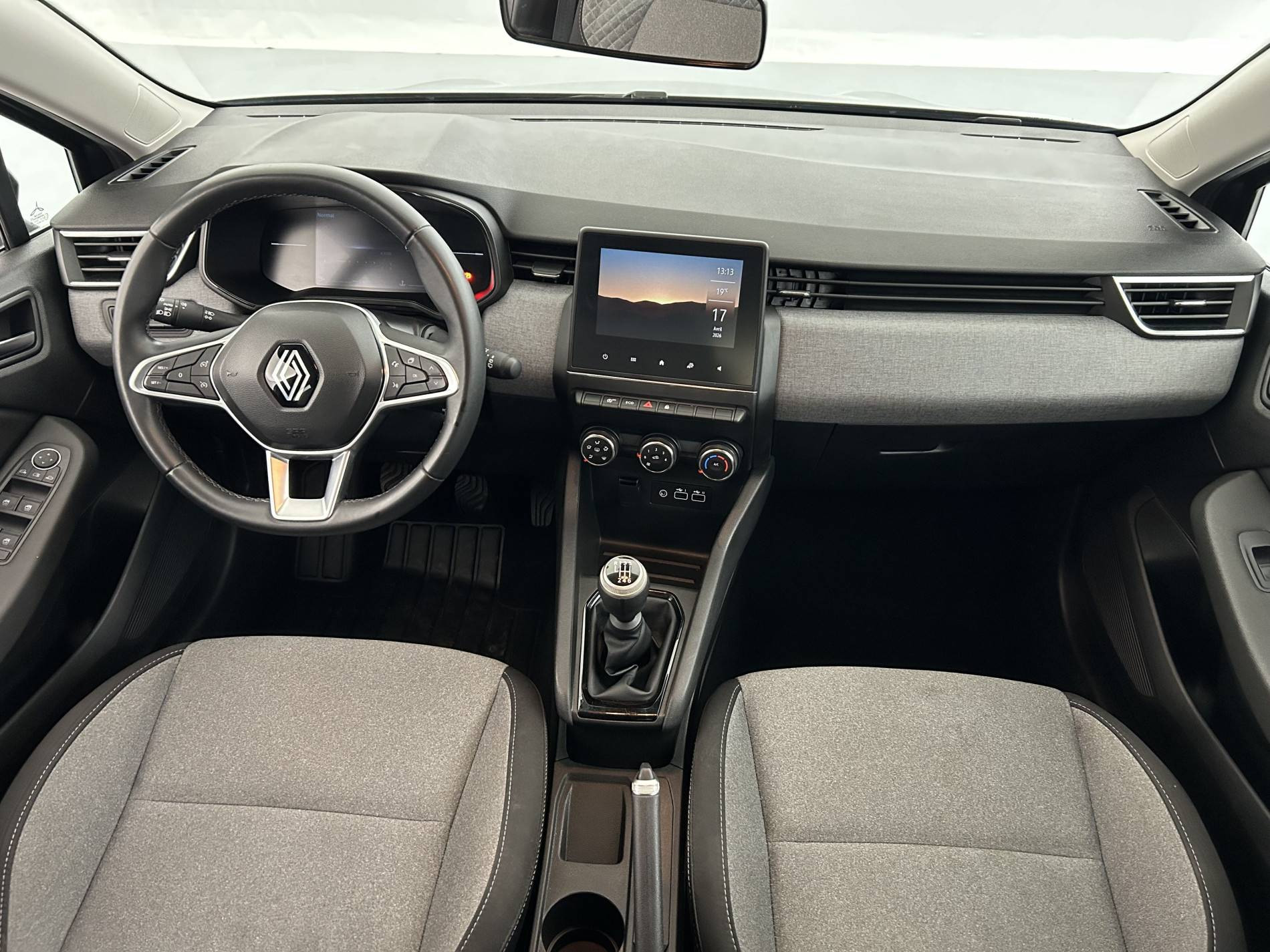 Vente en ligne Renault Clio 5 Clio TCe 90 au prix de 14 890 €