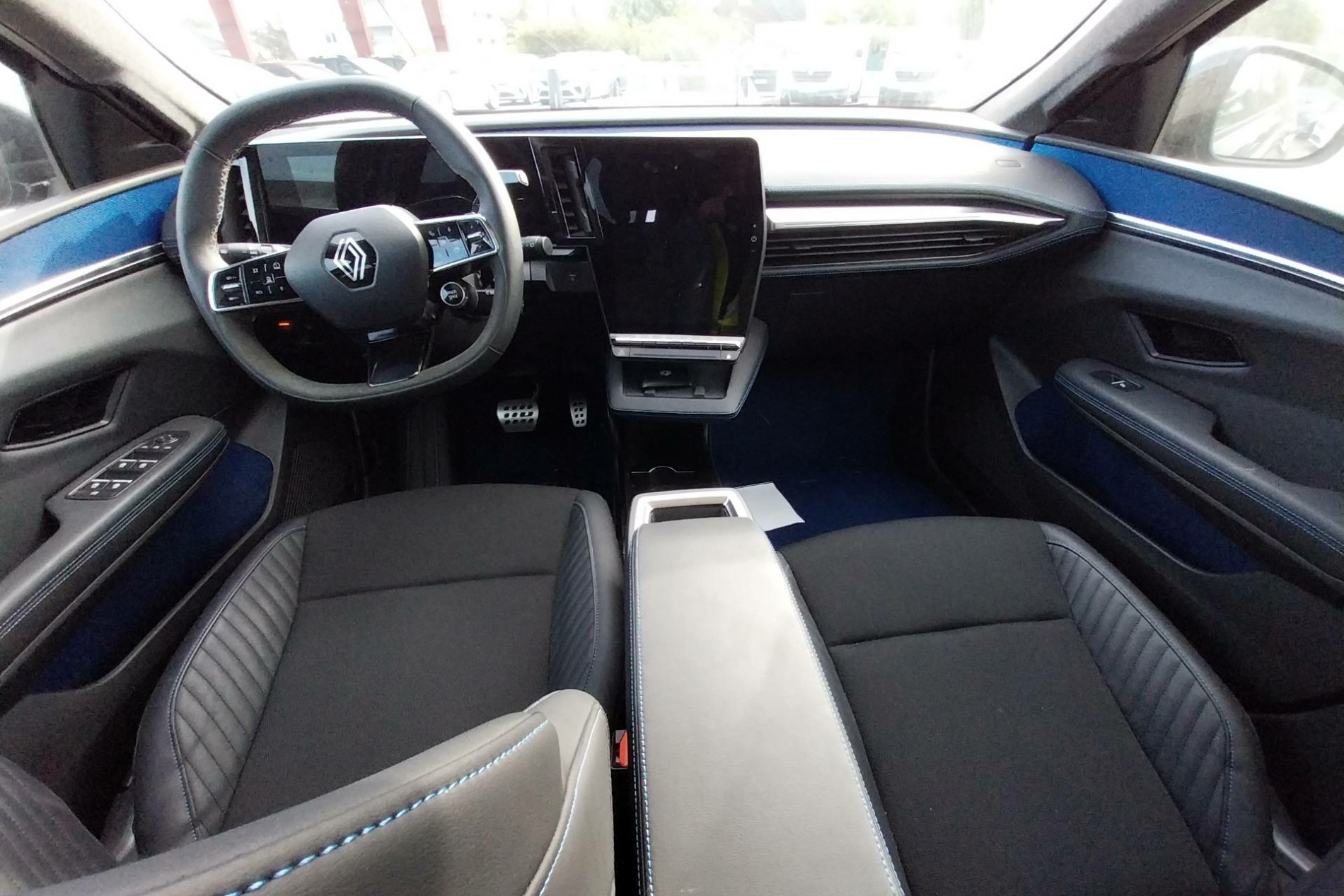 Vente en ligne Renault Scenic E-Tech Scenic E-Tech électrique 220 ch grande autonomie au prix de 38 912 €