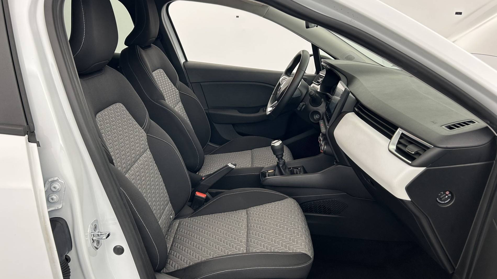 Vente en ligne Renault Clio 5 Clio TCe 100 GPL au prix de 13 690 €